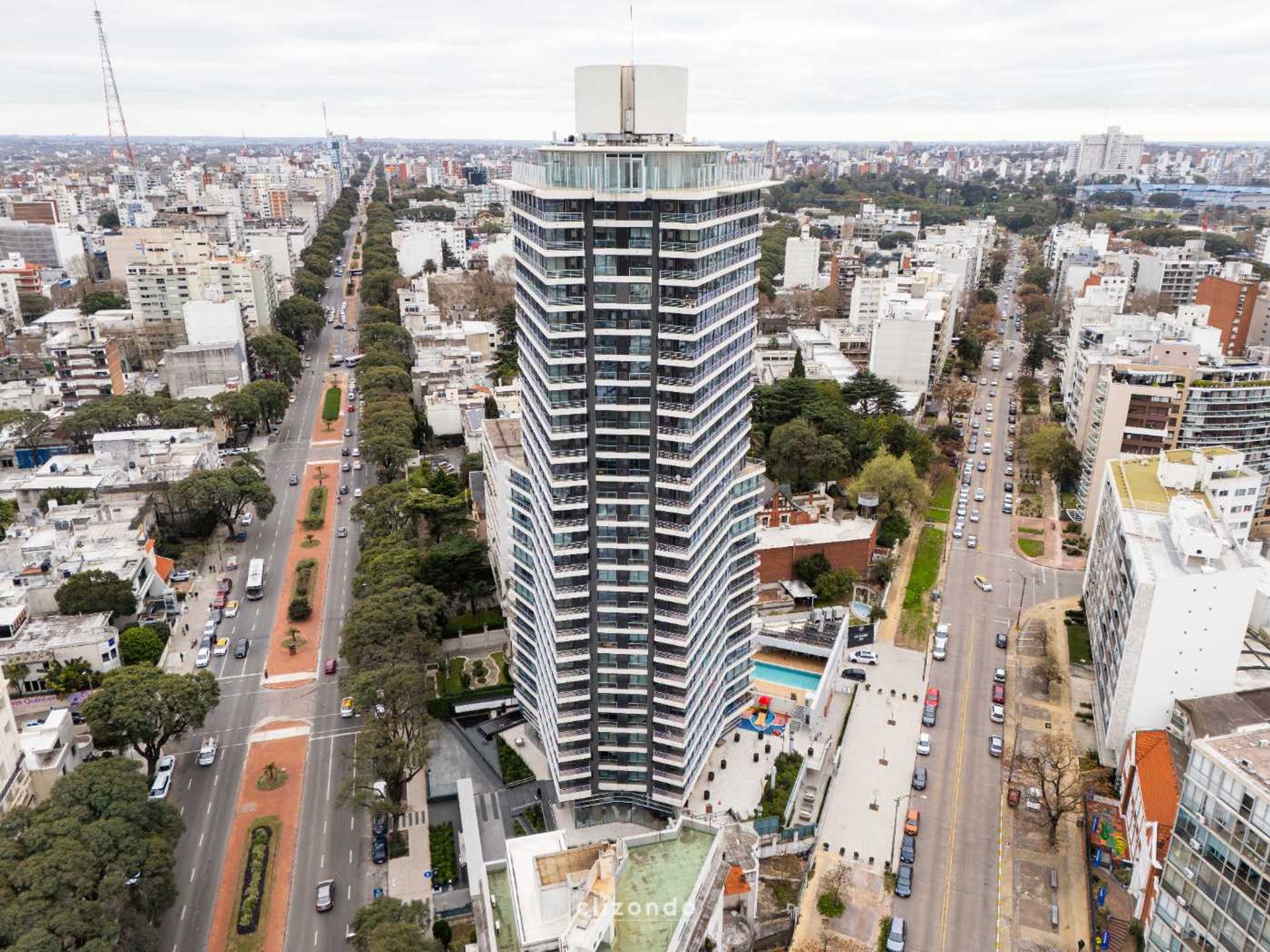 VENTA APARTAMENTO EN JOY MONTEVIDEO 1 DORMITORIO - 1