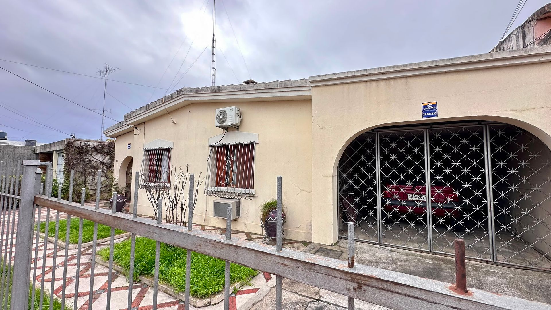 GRAN CASA EN VENTA 5 DORMITORIOS - 2