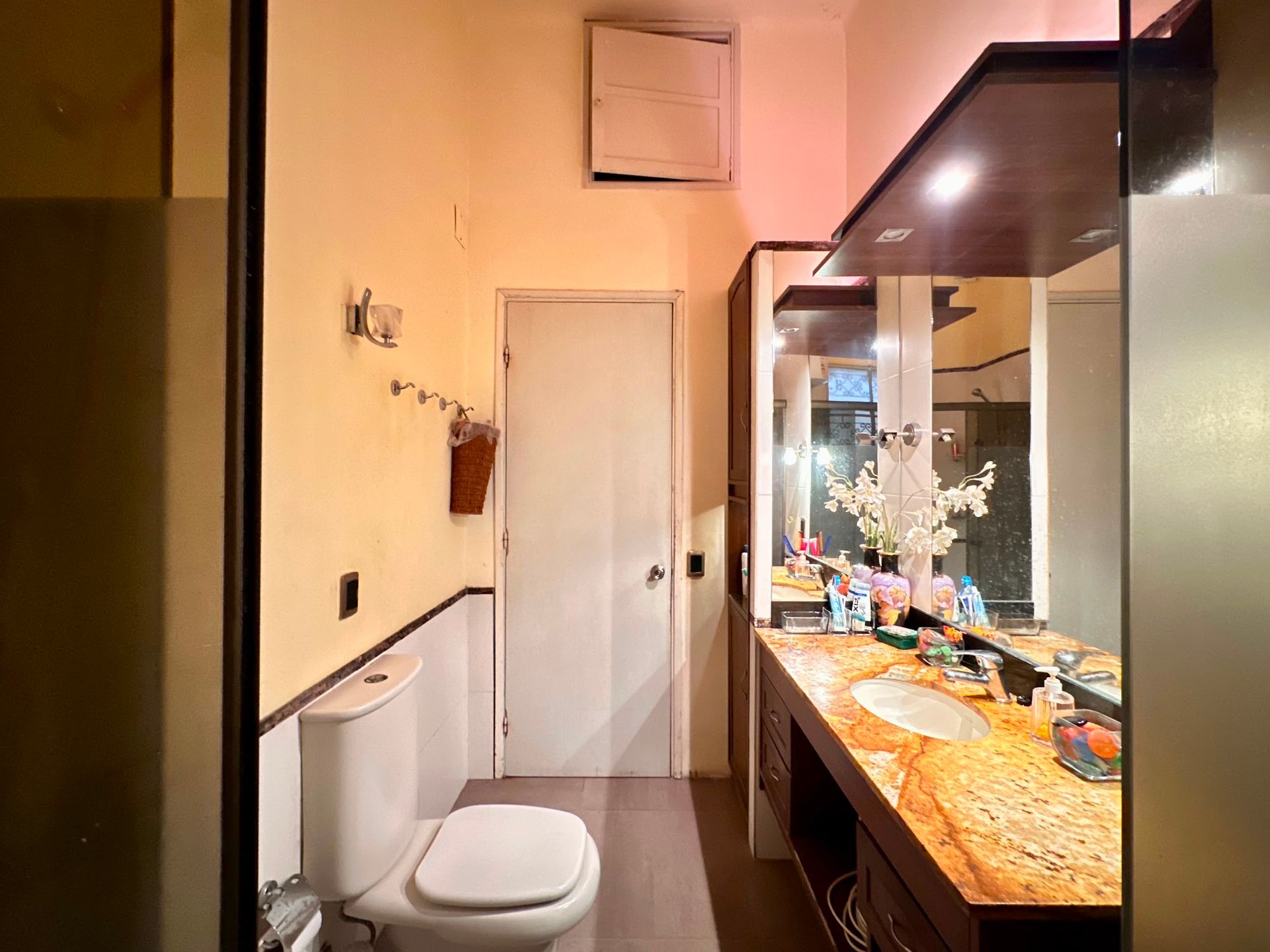 GRAN CASA EN VENTA 5 DORMITORIOS - 10