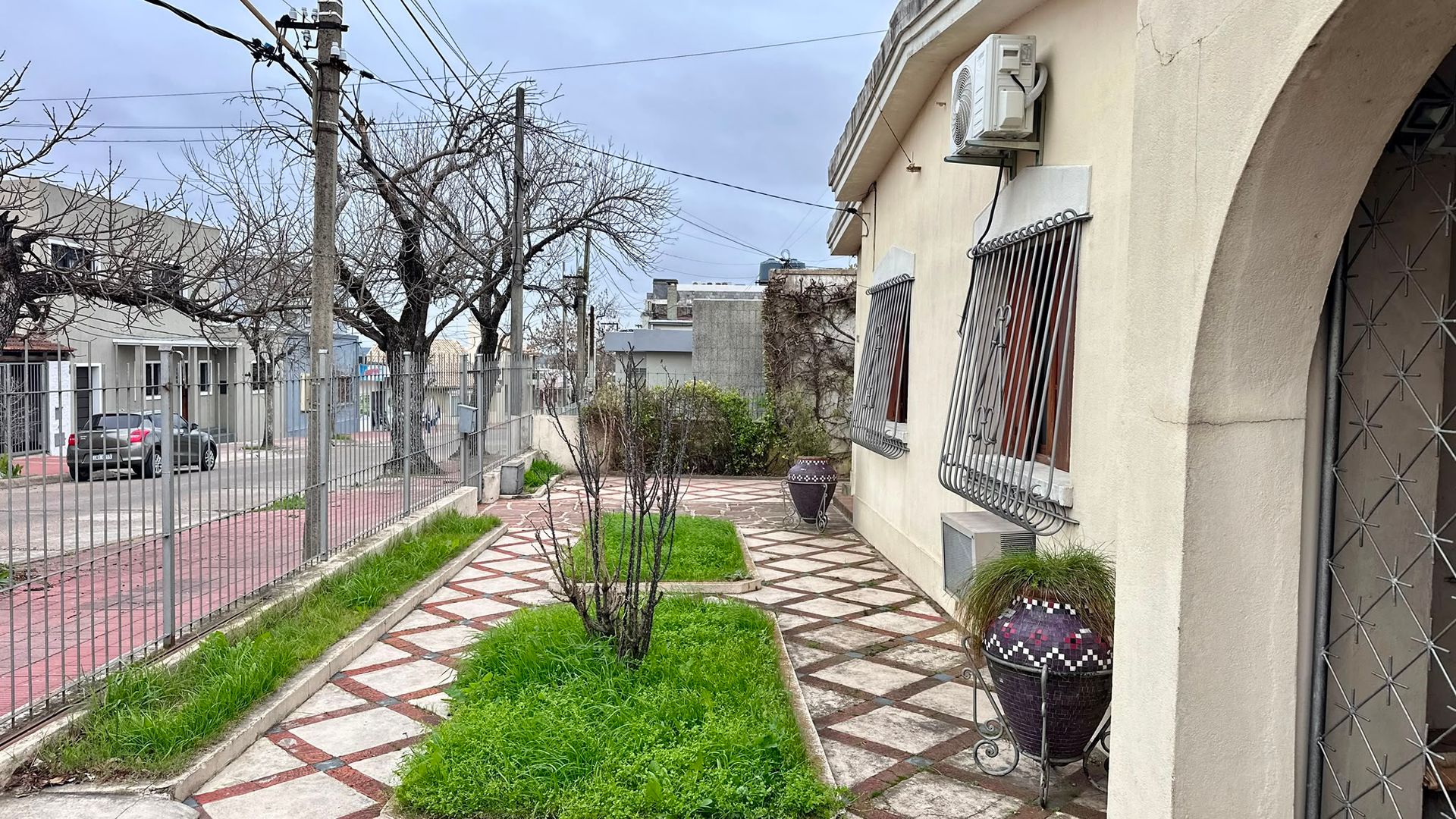 GRAN CASA EN VENTA 5 DORMITORIOS - 5