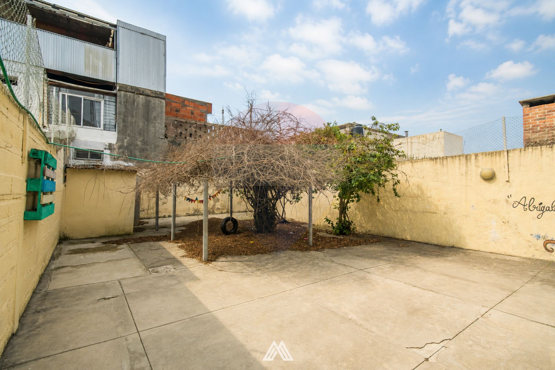 VENTA CASA PU. CON GARAJE Y FONDO, PARQUE BATLLE - 4