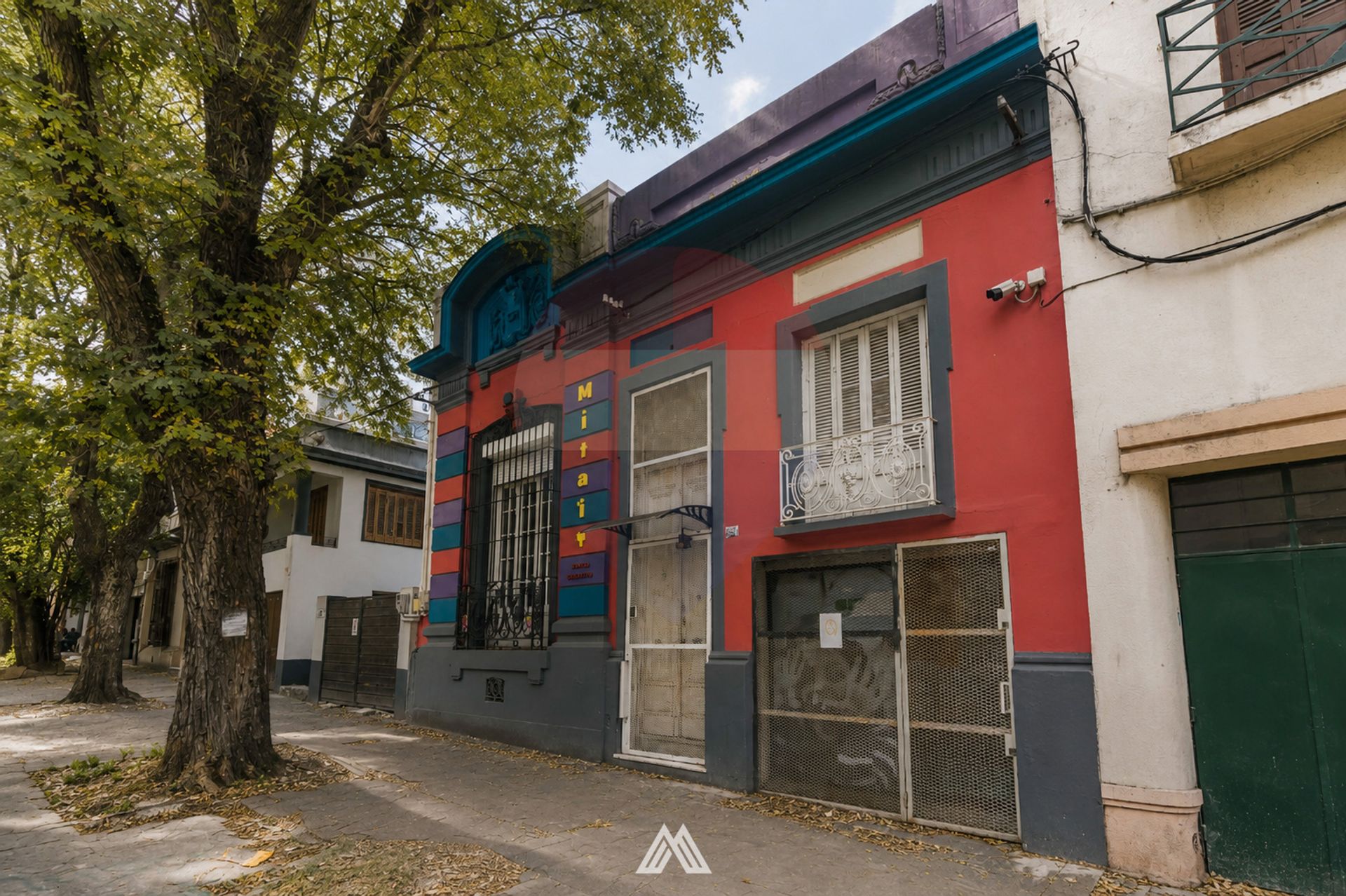 VENTA CASA PU. CON GARAJE Y FONDO, PARQUE BATLLE - 1
