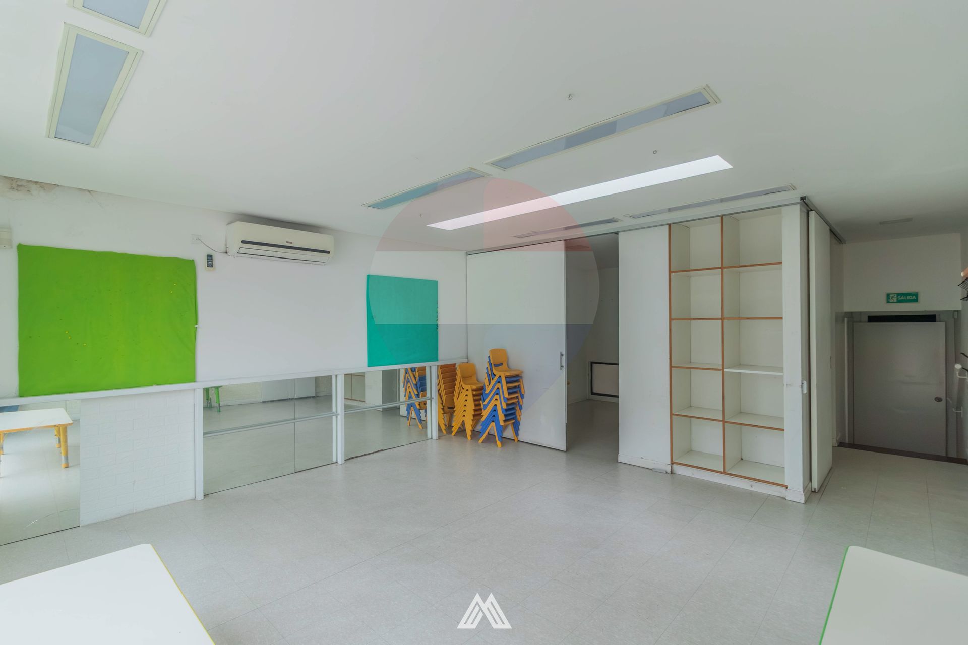 VENTA CASA PU. CON GARAJE Y FONDO, PARQUE BATLLE - 18