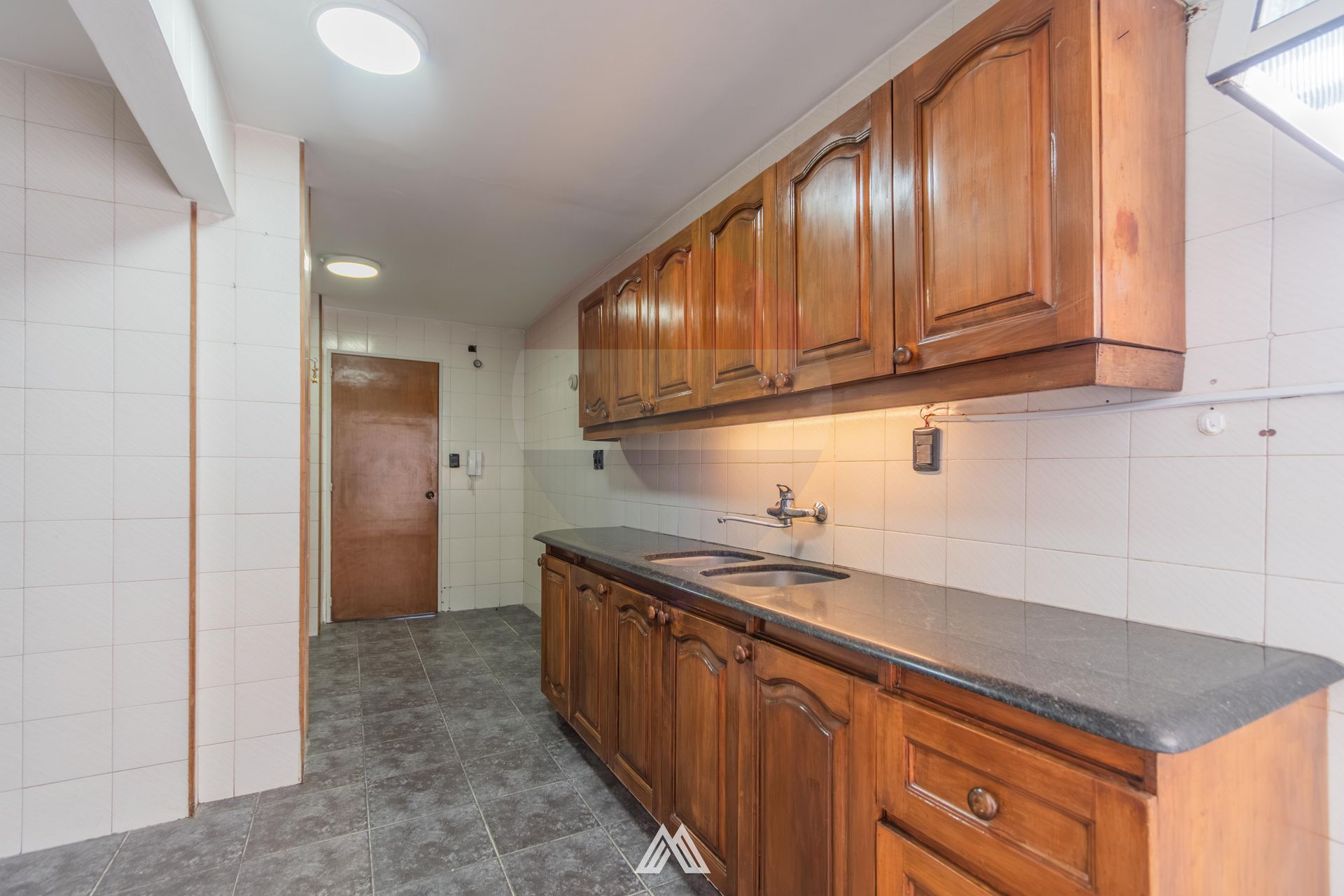 Alquiler Apto 3 dorm+ serv, 2 gje, Pocitos - 15