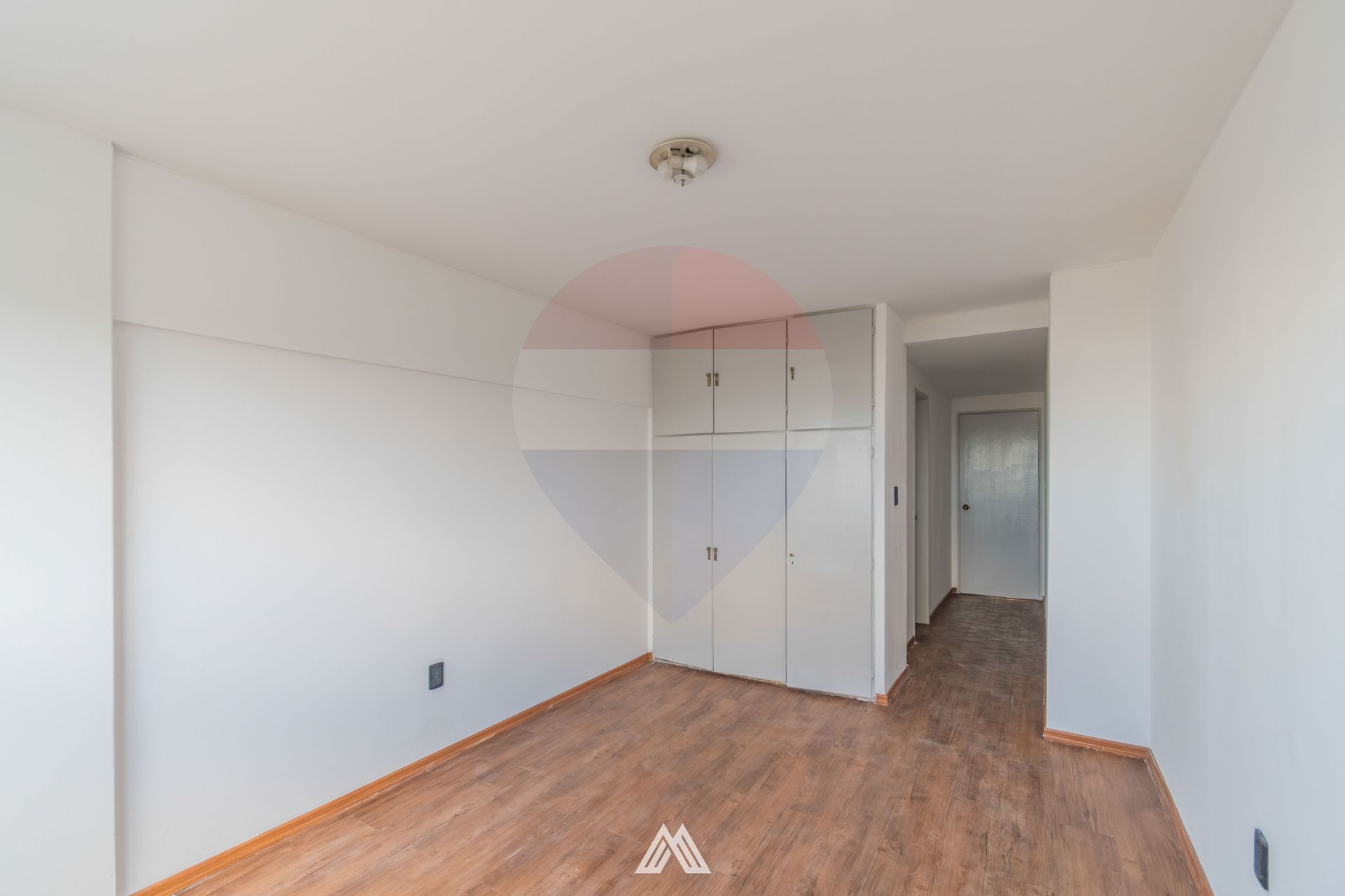 Alquiler Apto 3 dorm+ serv, 2 gje, Pocitos - 6