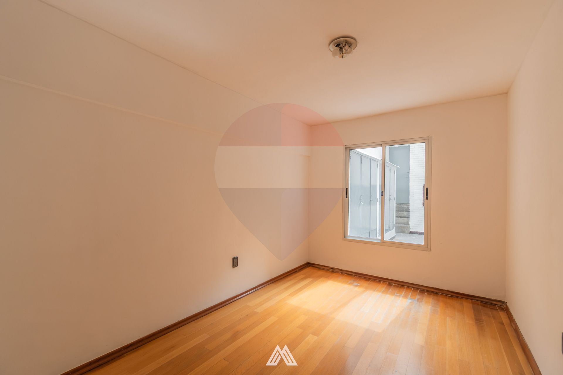 Alquiler Apto 3 dorm+ serv, 2 gje, Pocitos - 12