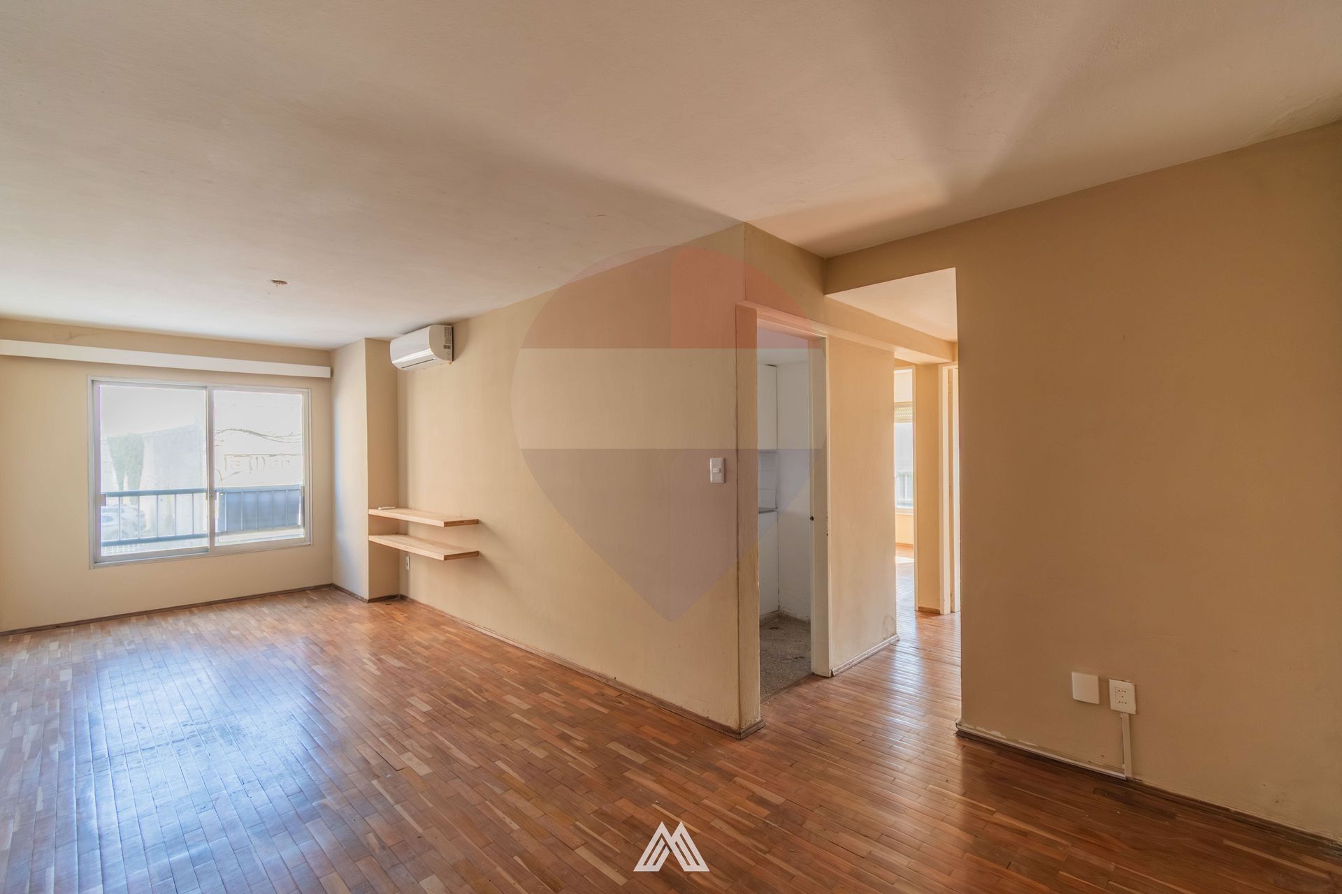 Venta, apartamento de 3 dormitorios en Barrio Sur - 2