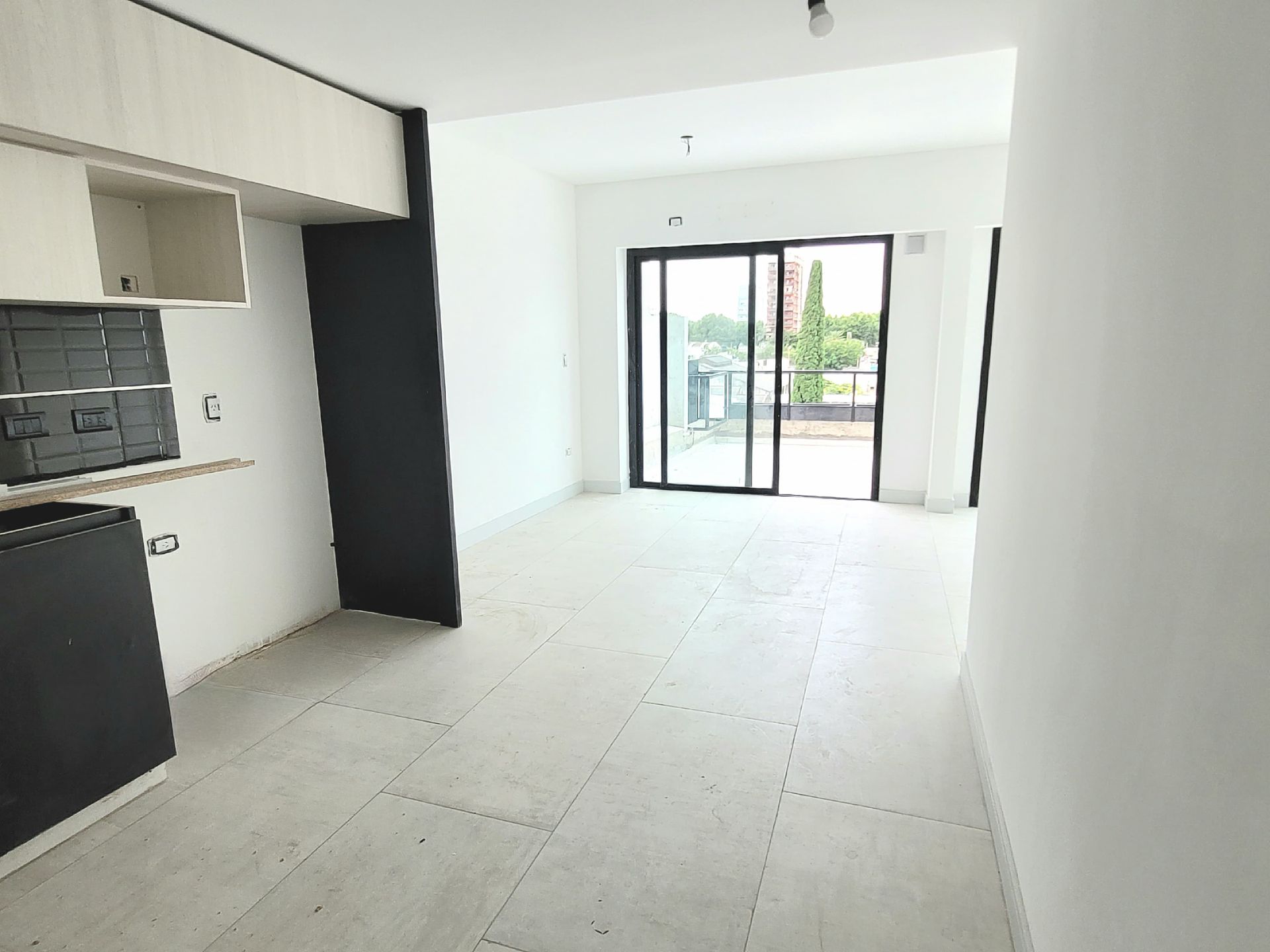 VENTA DEPTO 3 AMB C/ BCON ATERRAZADO A ESTRENAR - 2