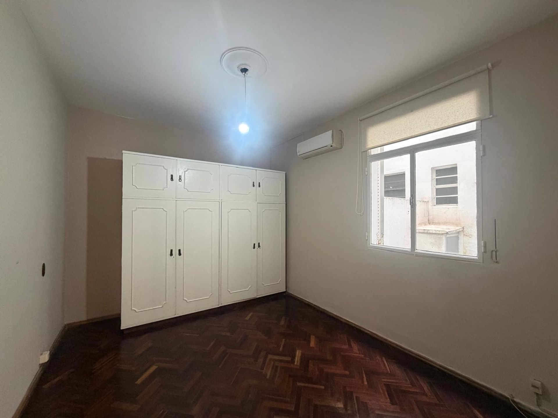 Apartamento tipo Casa ,Pocitos -Patio para entrar - 9