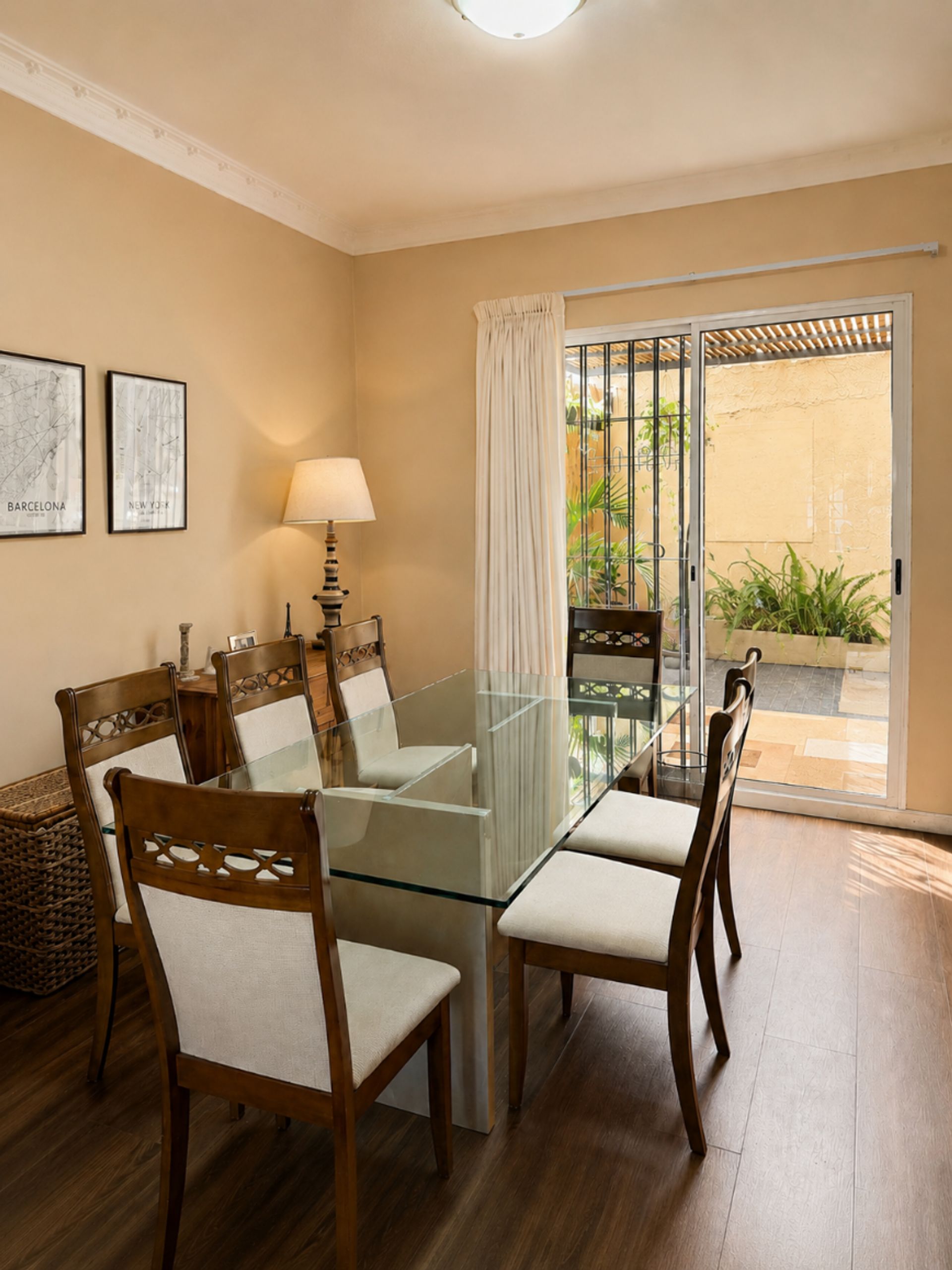 VENTA CASA 5 DORMITORIOS CON JARDIN EN PUNTA GORDA - 4