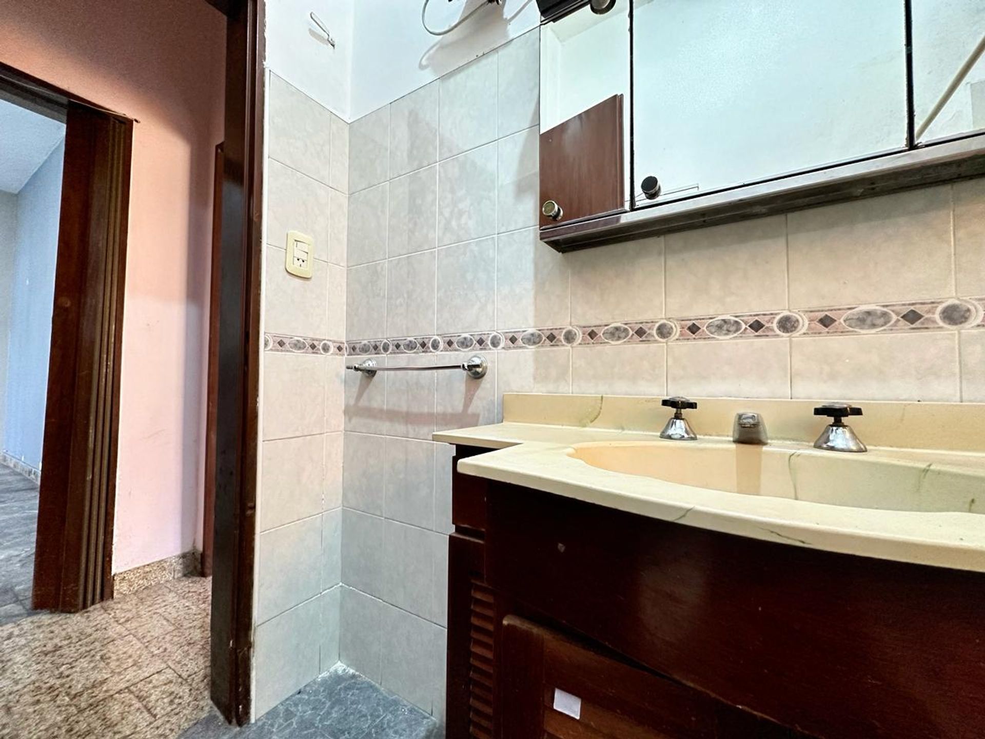 P H en Venta en General San Martin, G.B.A. Zona Norte - USD 76.000 | Inmoup - 11