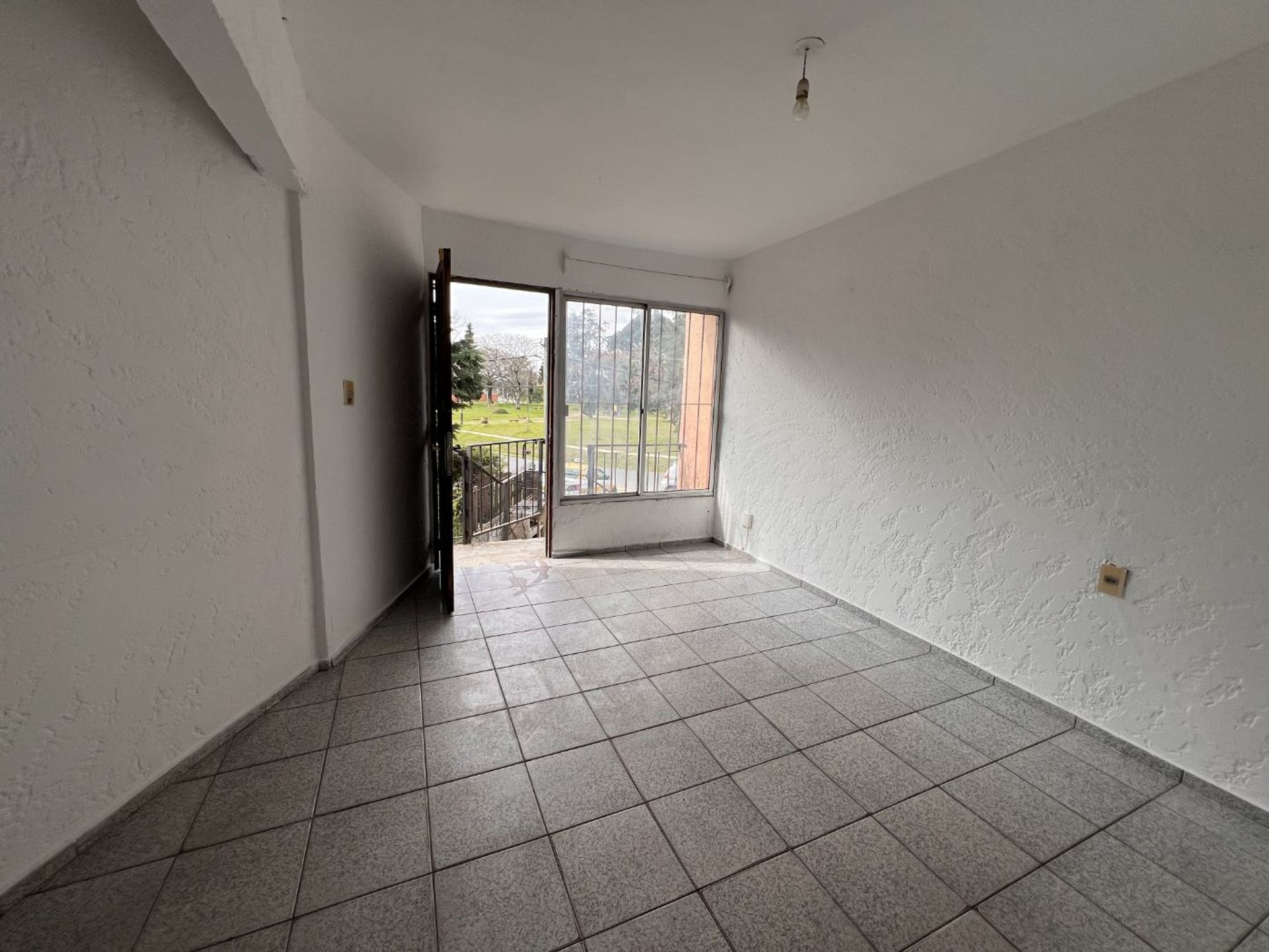 Venta Apartamento PH luminoso en Shangrilá - 1