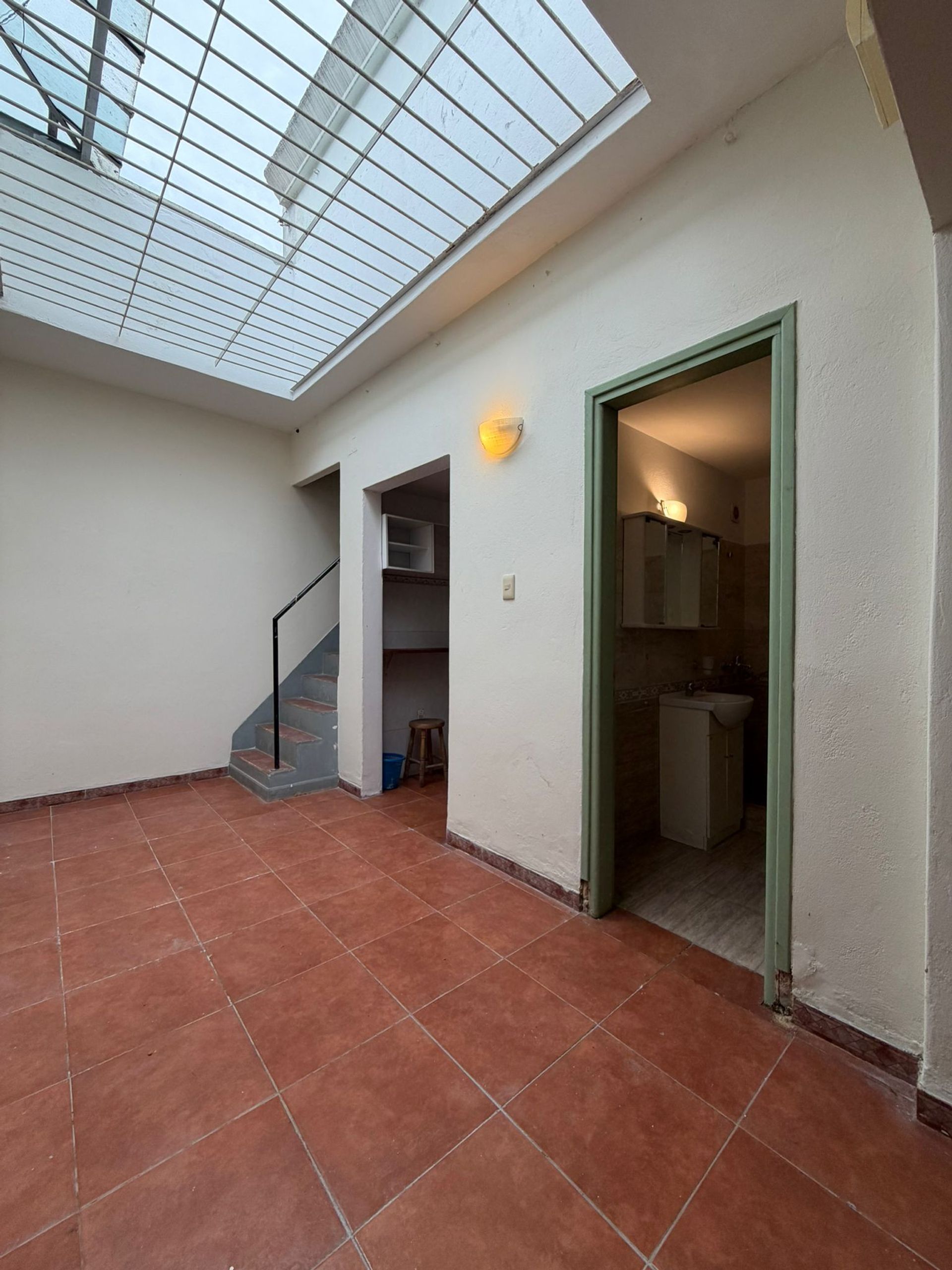 Venta apto 2 o 3 dorm., azotea, Atahualpa. - 2