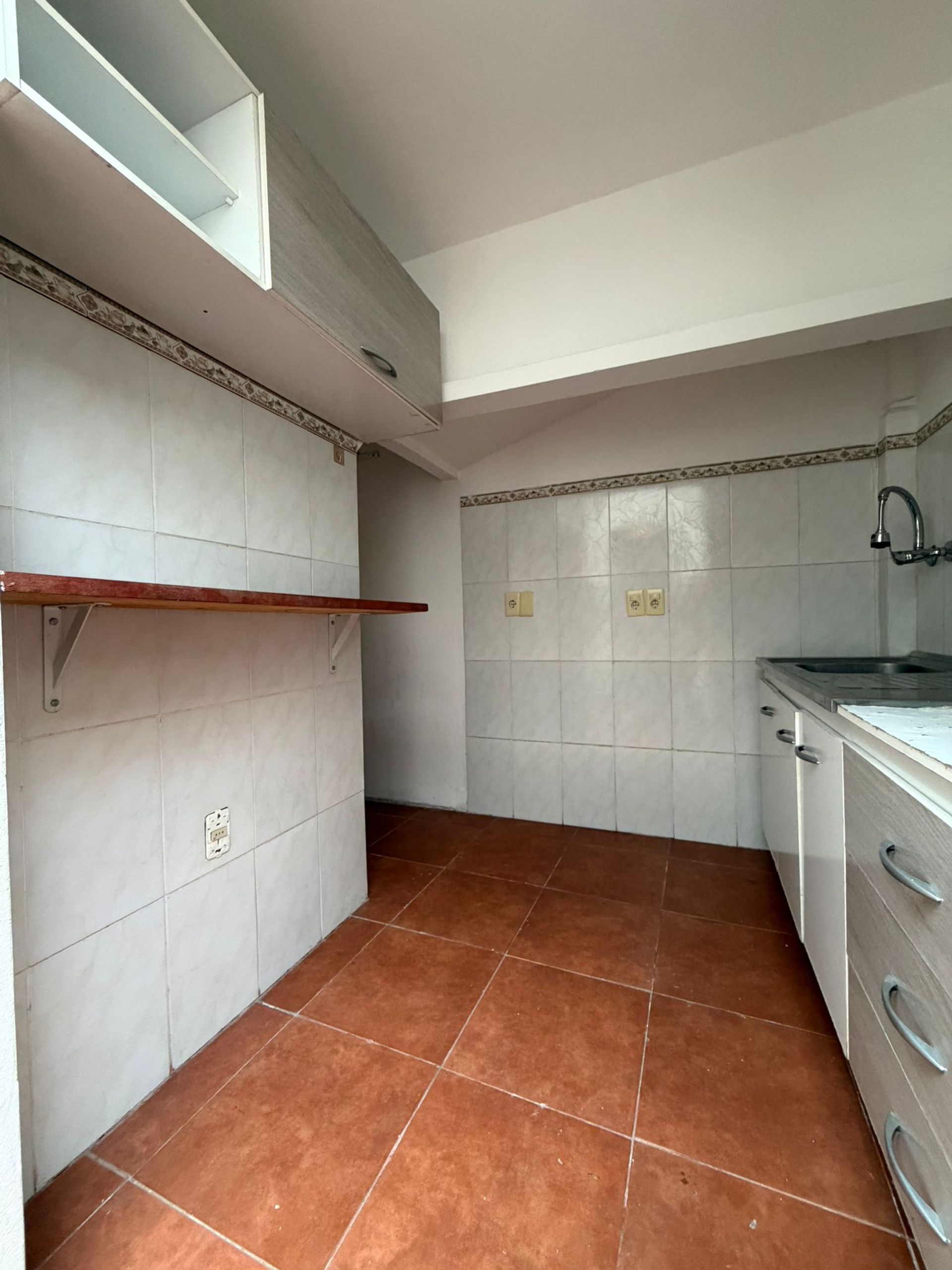 Venta apto 2 o 3 dorm., azotea, Atahualpa. - 9