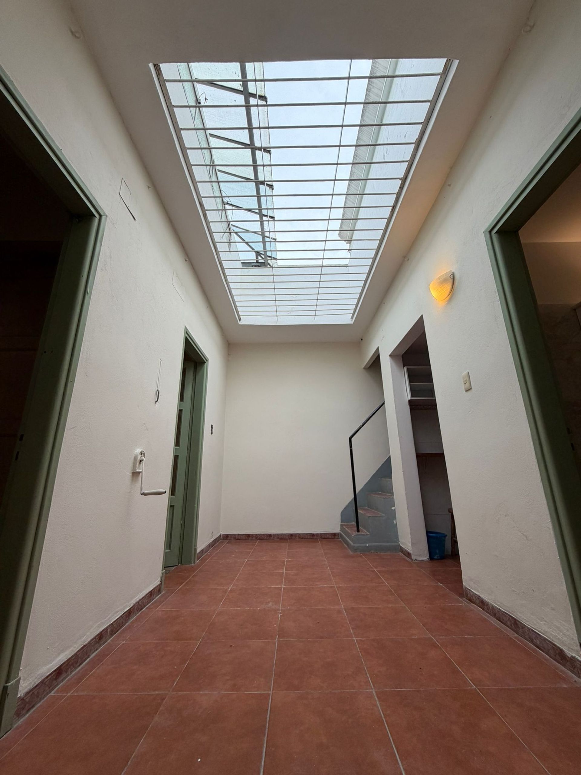 Venta apto 2 o 3 dorm., azotea, Atahualpa. - 1