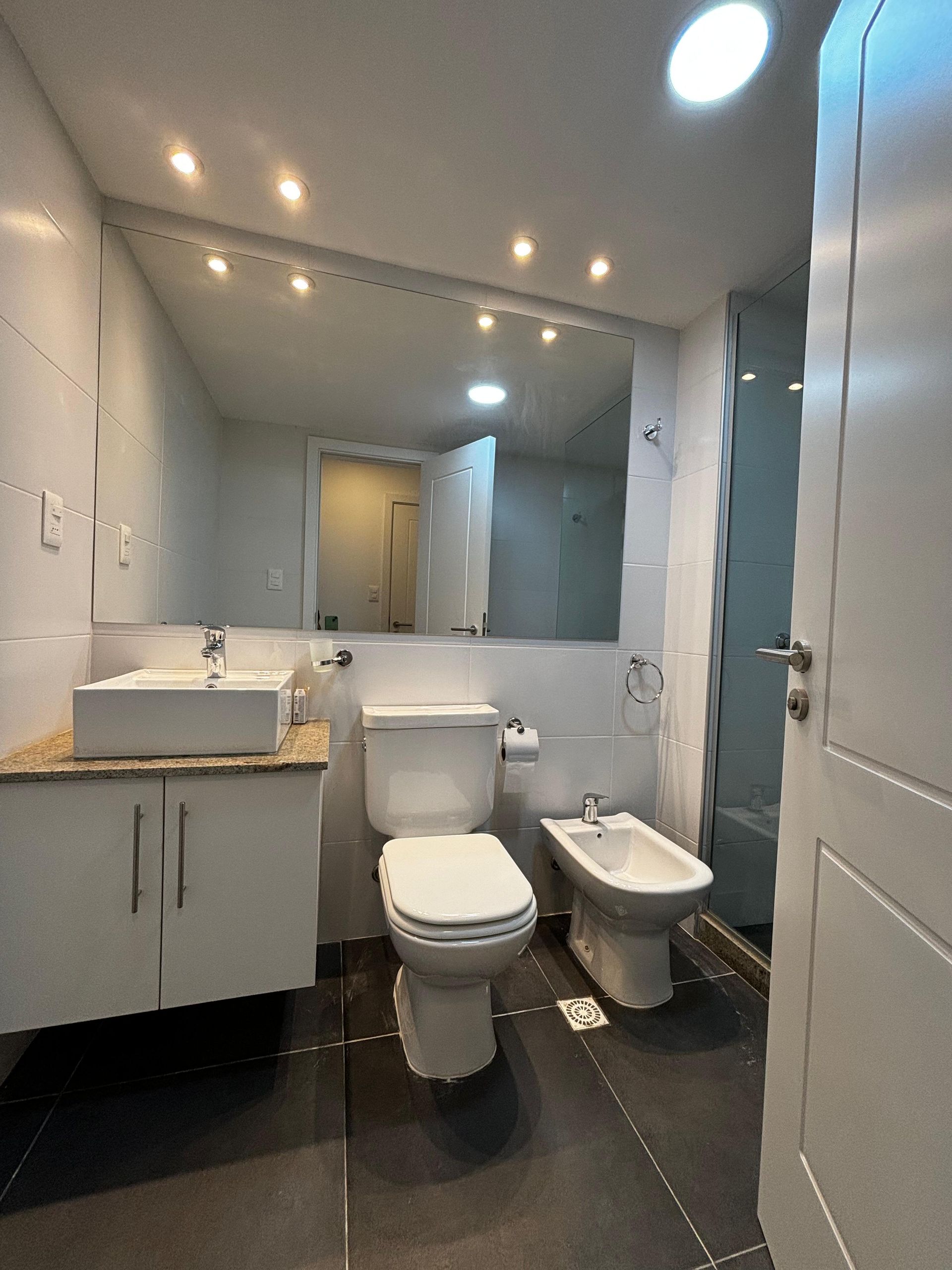 Venta de apartamento amoblado con renta en Pocitos - 5