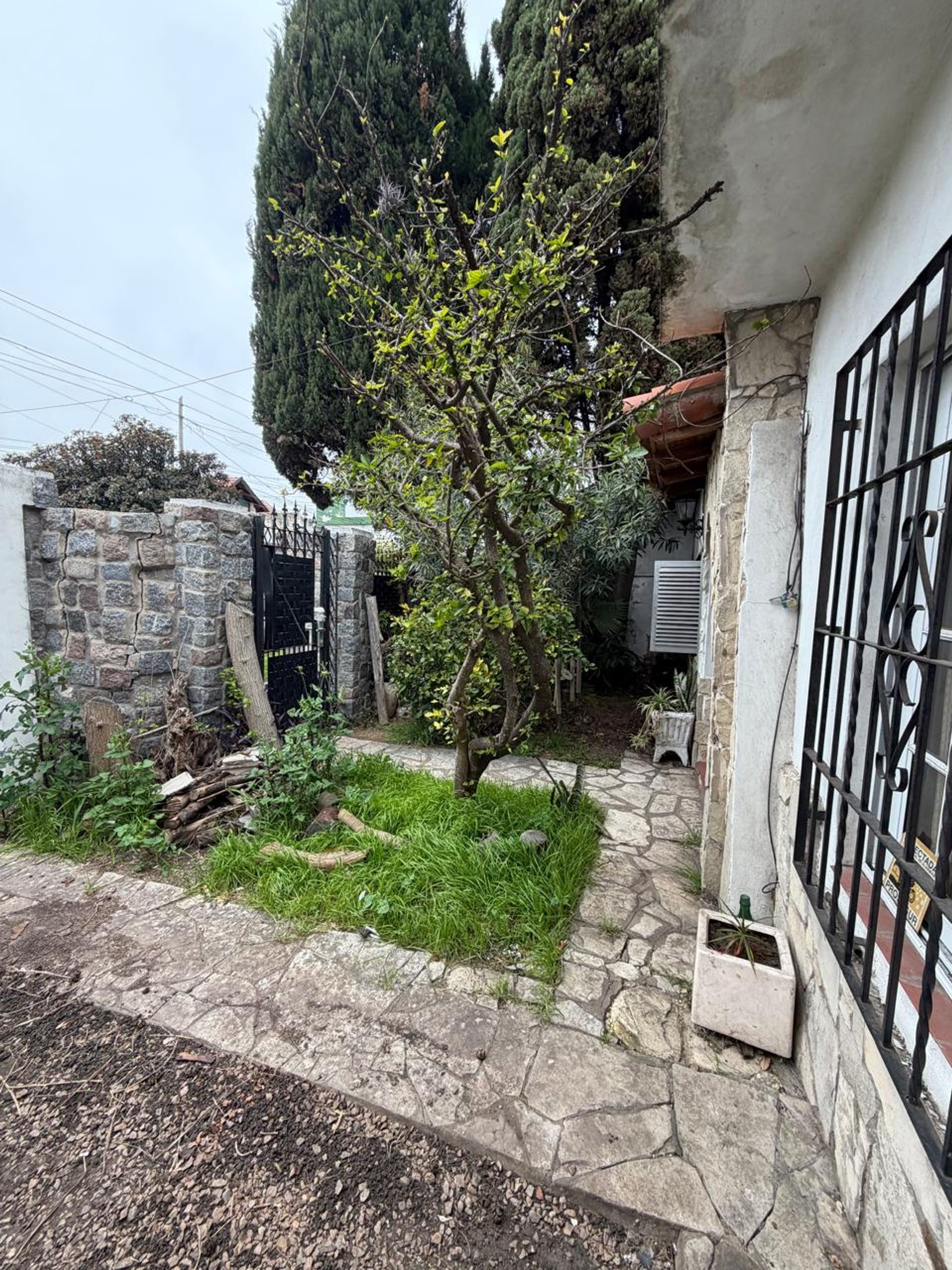 Casa en Alquiler en Moron, G.B.A. Zona Oeste