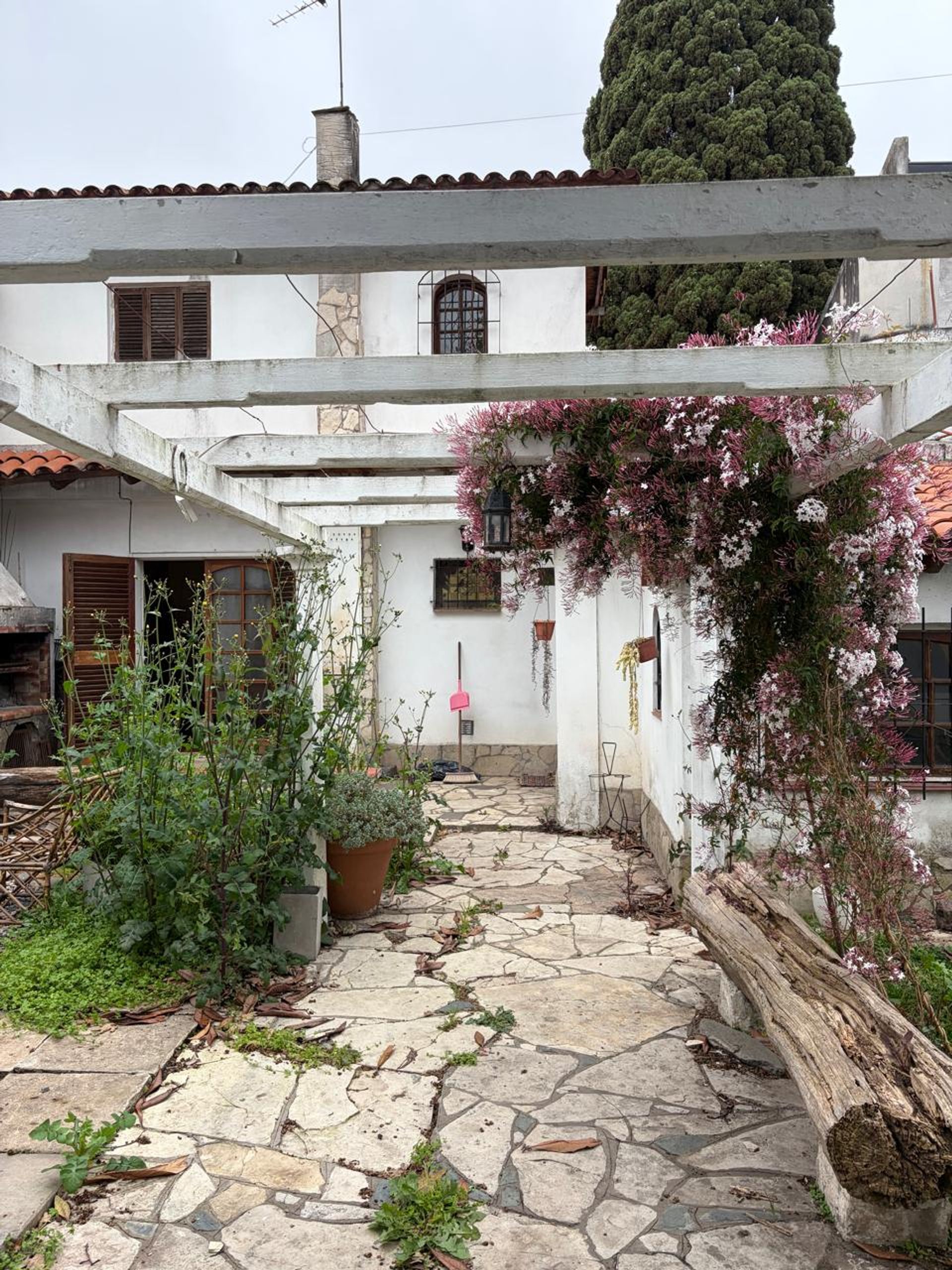 Casa en Alquiler en Moron, G.B.A. Zona Oeste