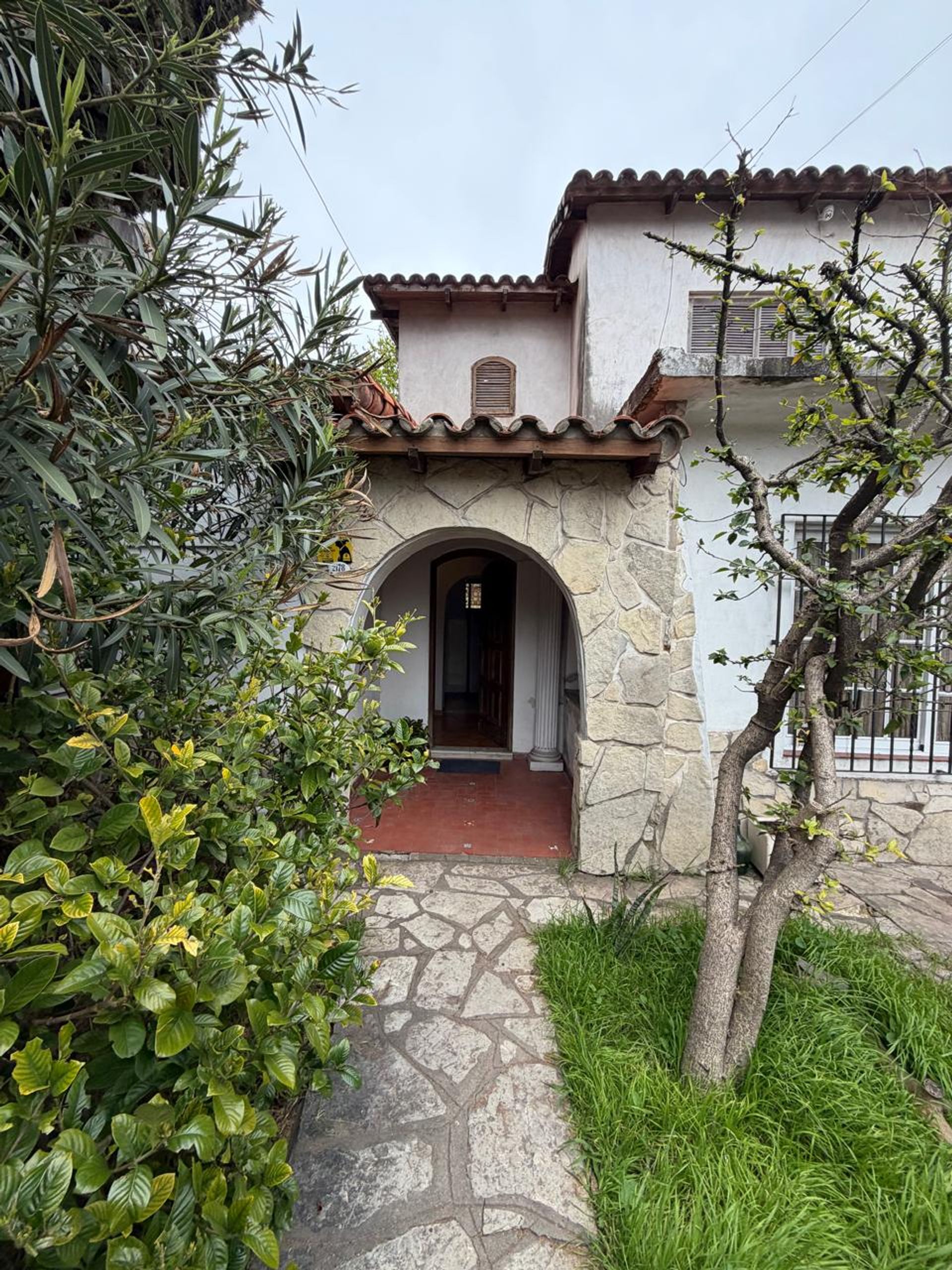 Casa en Alquiler en Moron, G.B.A. Zona Oeste