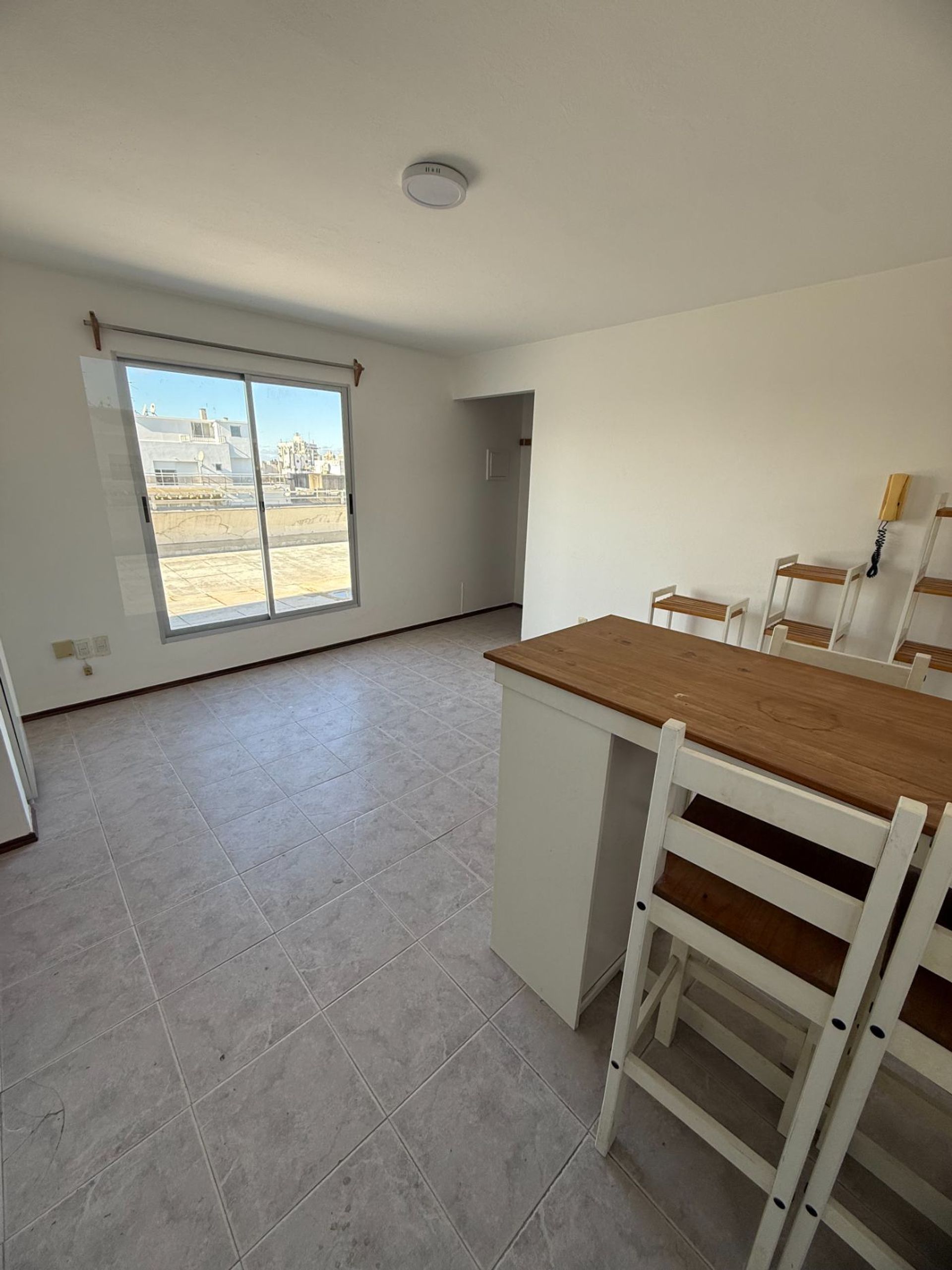 ALQUILER APARTAMENTO 1 DORM. CON TERRAZA POCITOS - 3