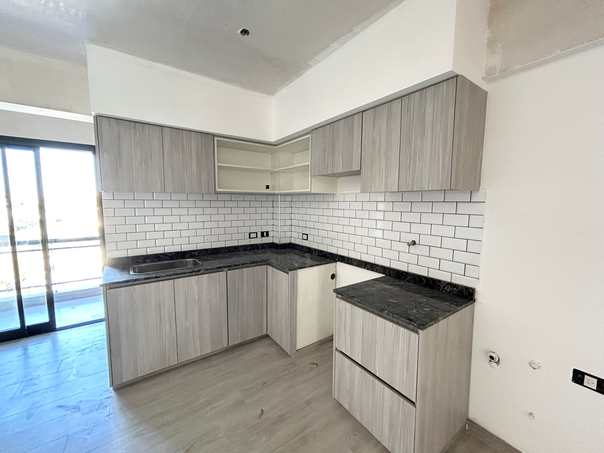 VENTA DEPTO 2 AMB A ESTRENAR- S. LUGARES- PERMUTA - 2