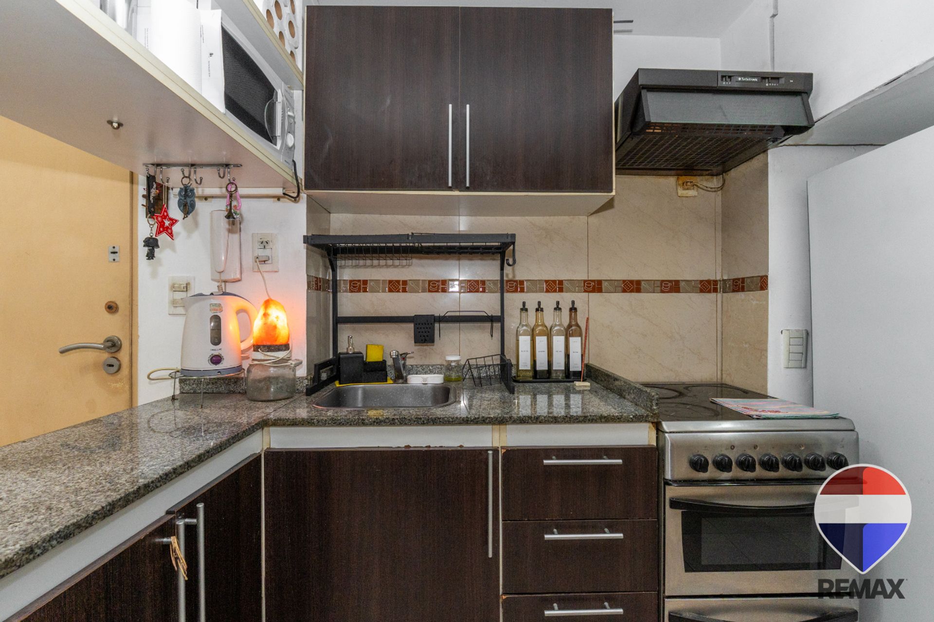 Villa Crespo Thames 600