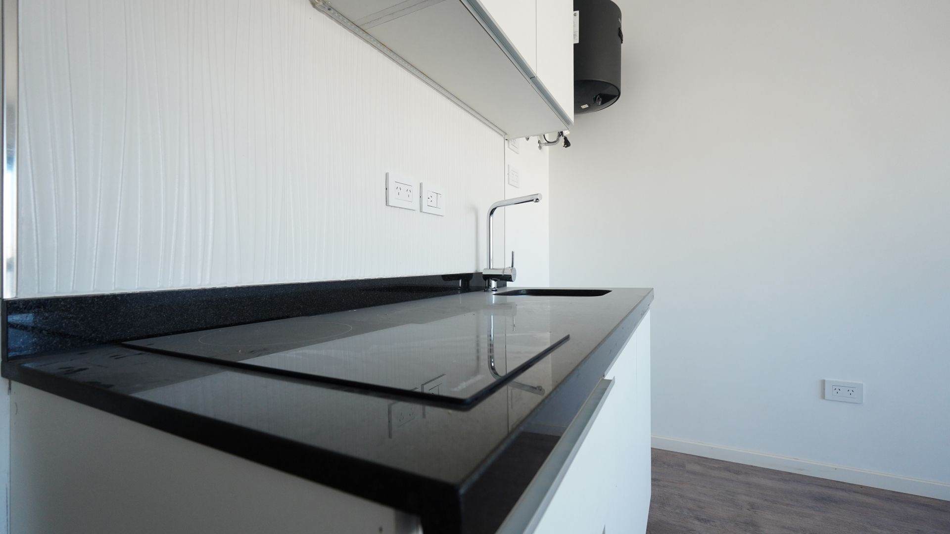 Venta departamento 2 ambientes balcón Monserrat - 9
