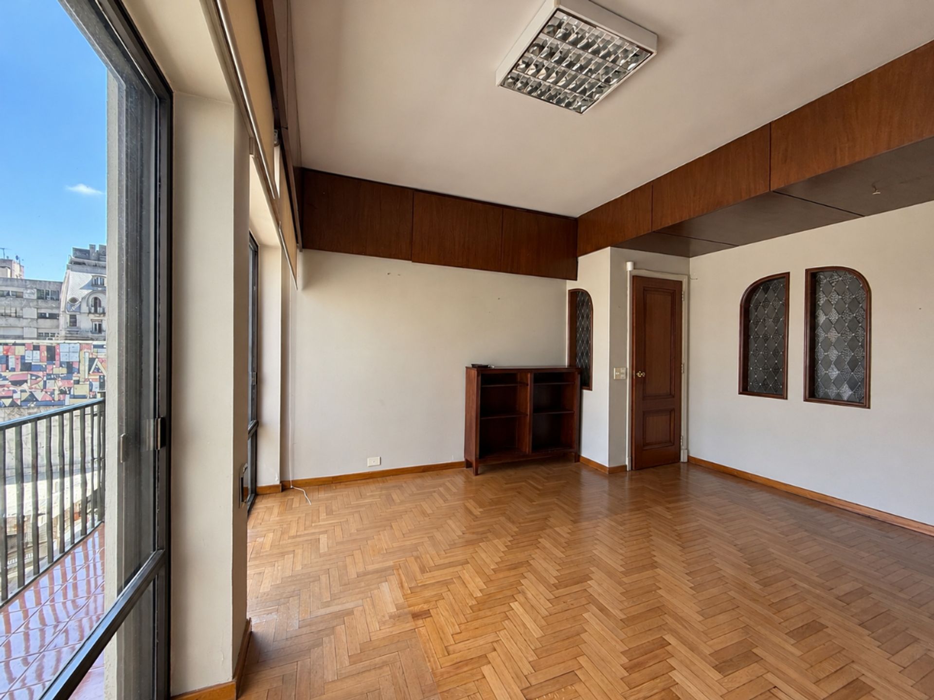 Alquiler Oficina / Consultorios Ciudad Vieja - 5