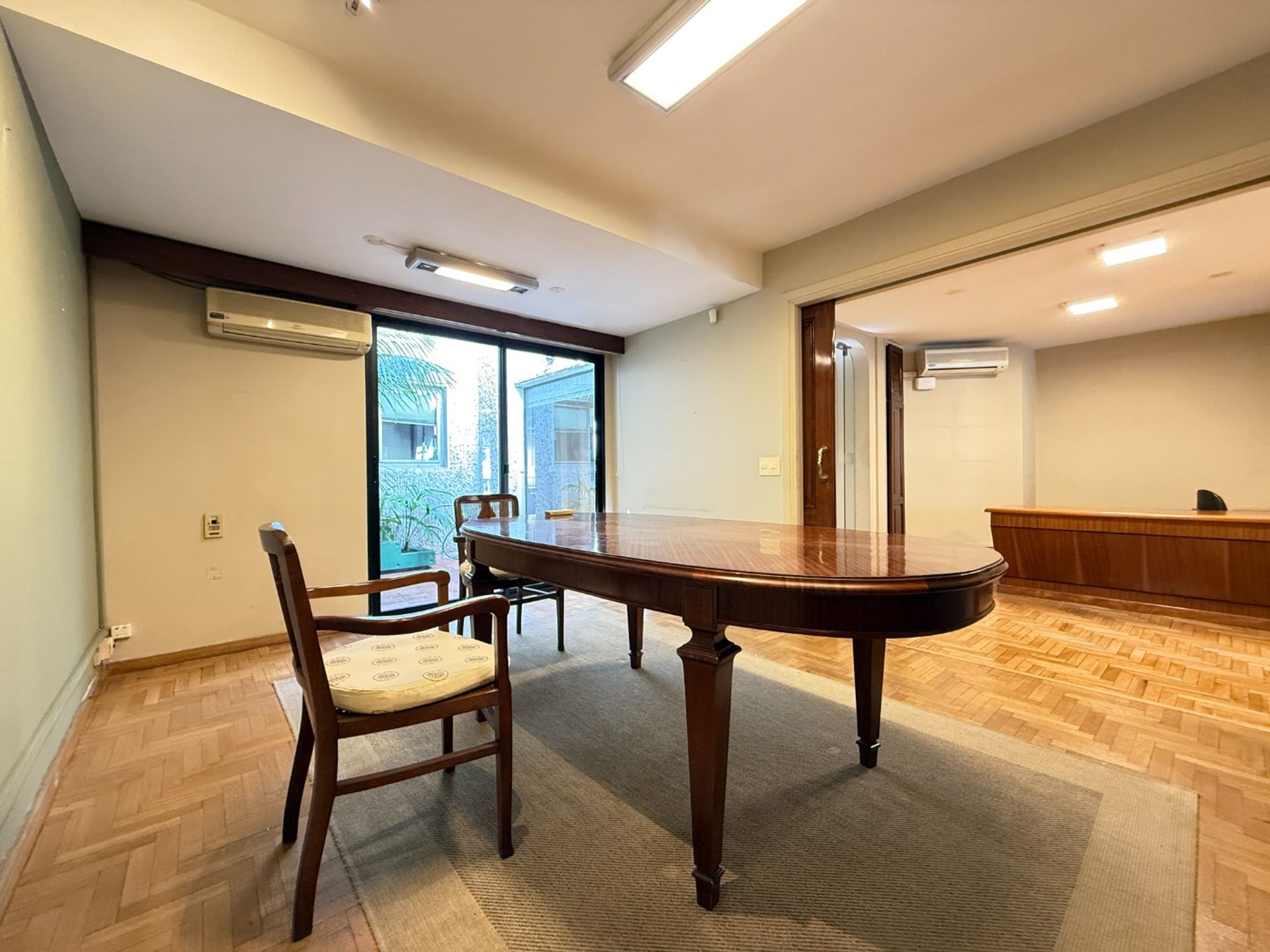 Alquiler Oficina / Consultorios Ciudad Vieja - 18