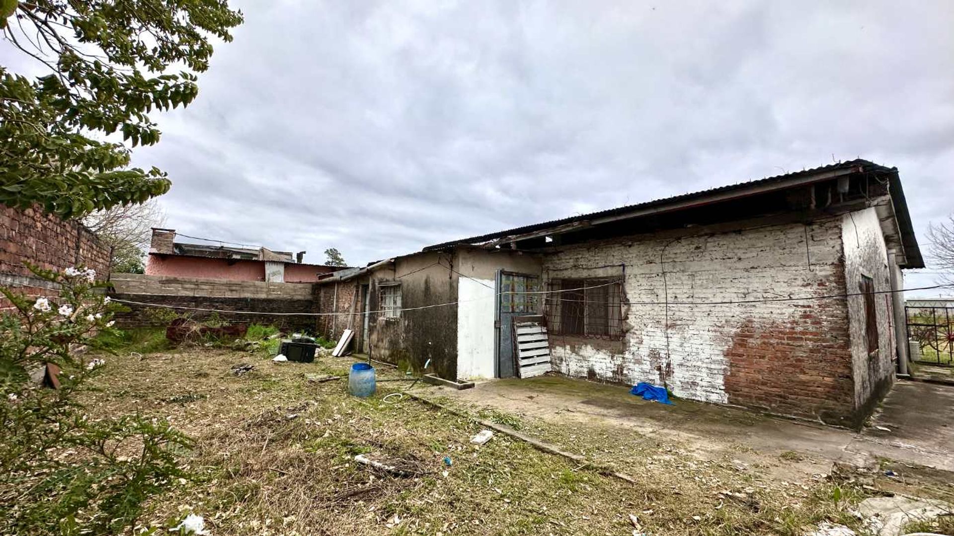 VENTA CASA COSTANERA CON JARDÍN - 20