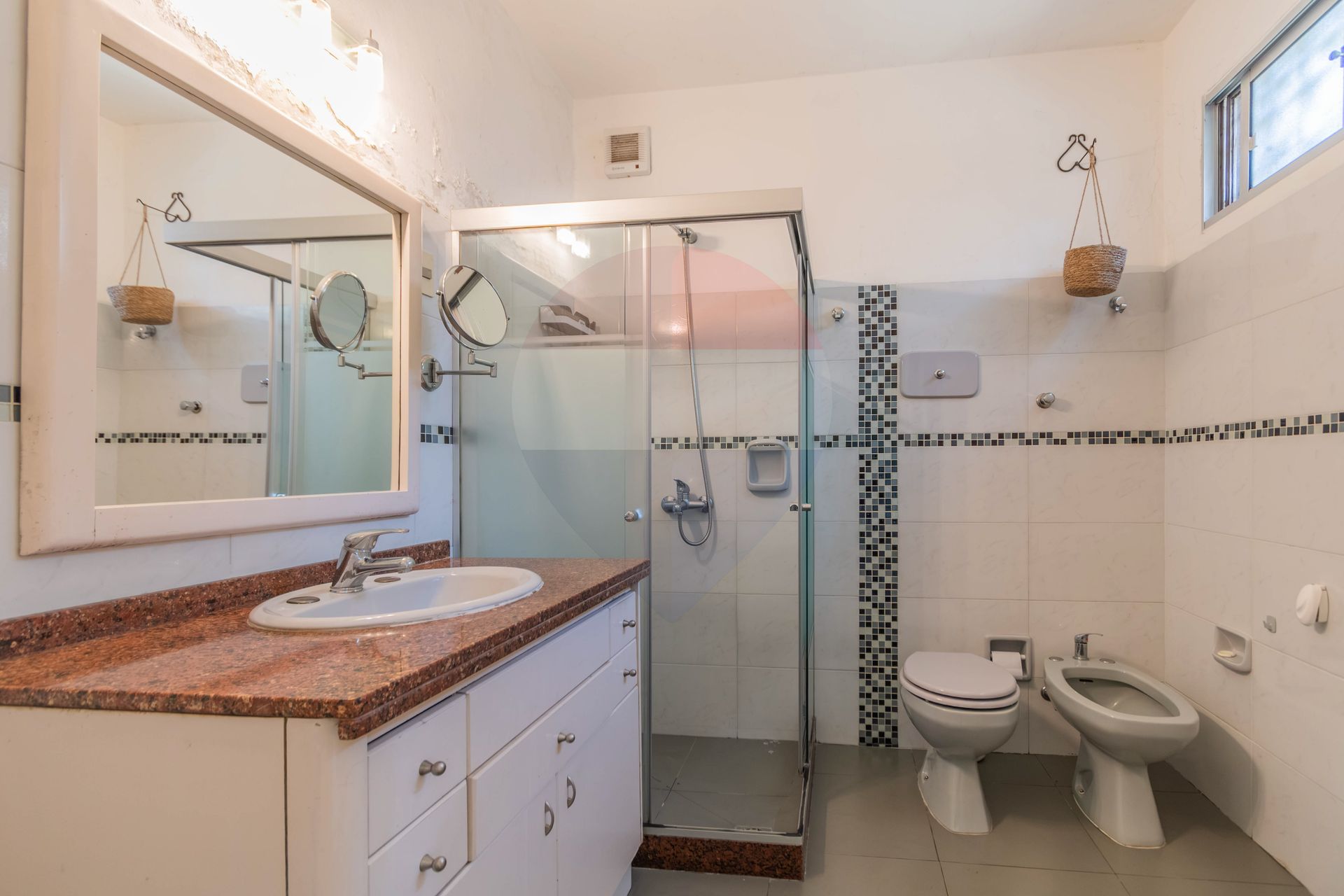 ALQUILER CASA 3 DORM. SERVICIO GARAGE IMPECABLE! - 8