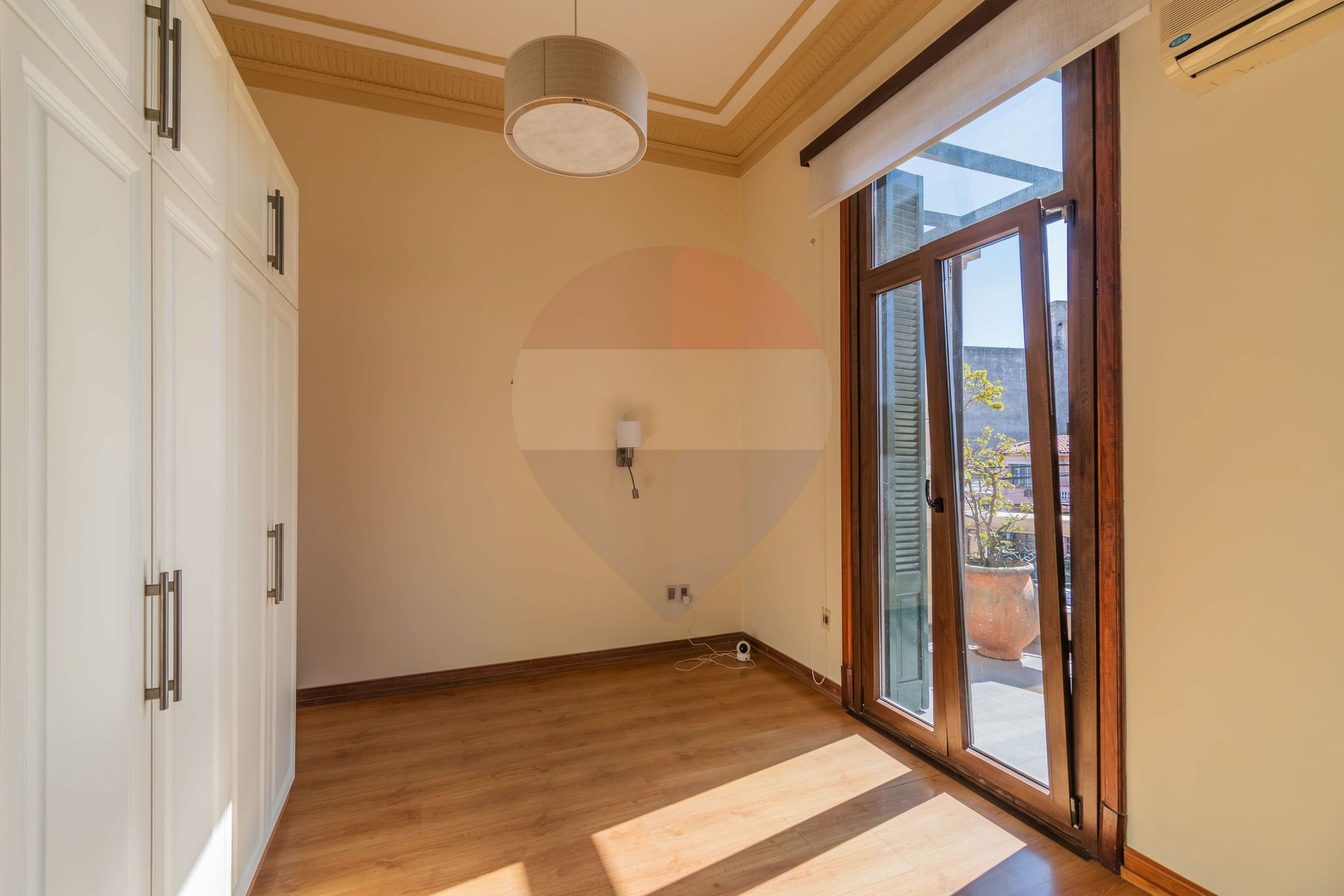 ALQUILER CASA 3 DORM. SERVICIO GARAGE IMPECABLE! - 9