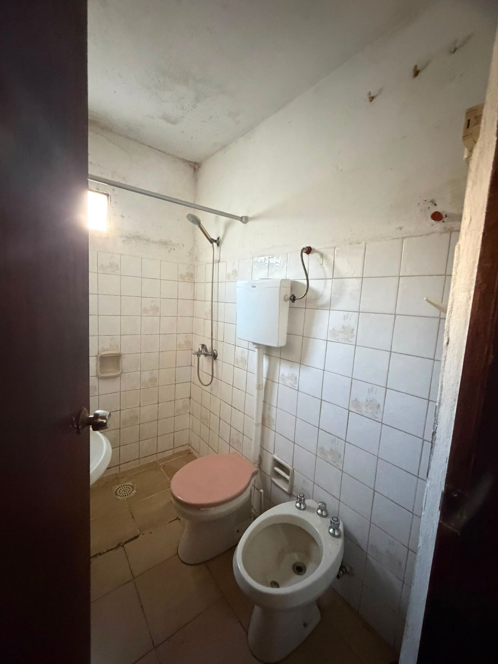 Alquilo casa de 2 dormitorios en pleno centro. - 4
