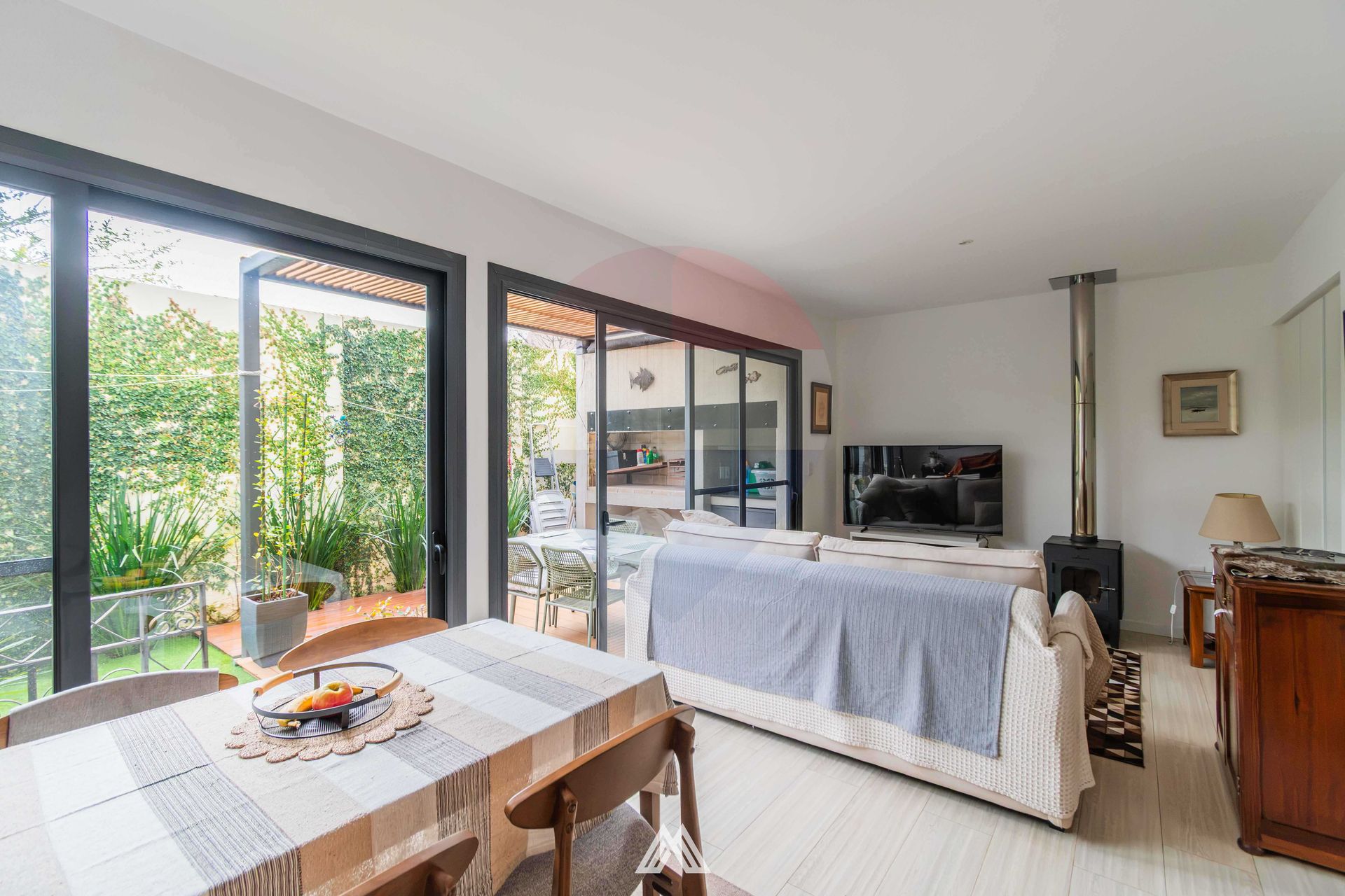 Venta Casa Carrasco de 2 Dormitorios y escritorio - 1