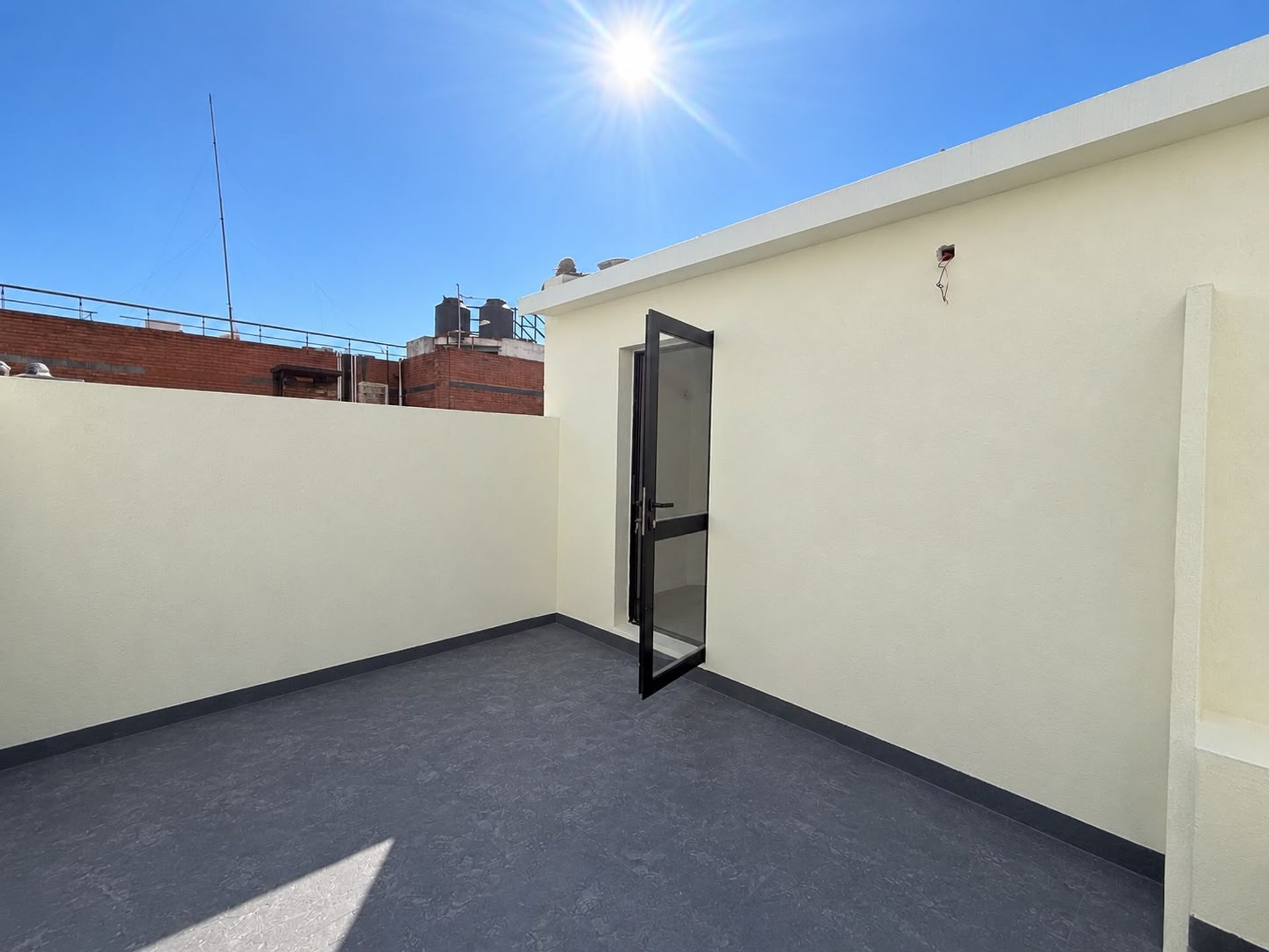 Venta Parque Rodo casa ph 1 dorm con parrillero - 9