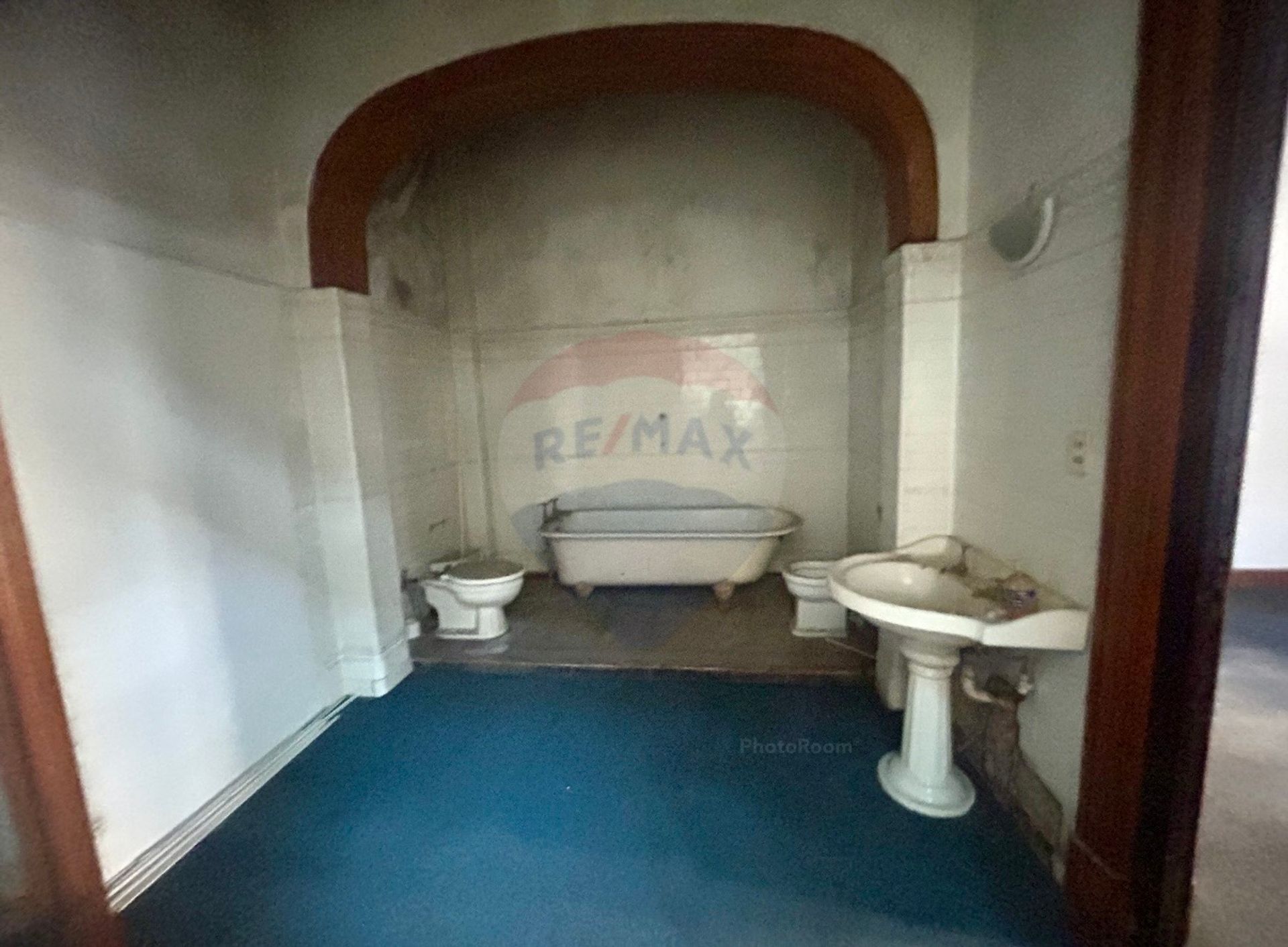 VENTA GRAN CASA PADRÓN UNICO EN CENTRO - 9