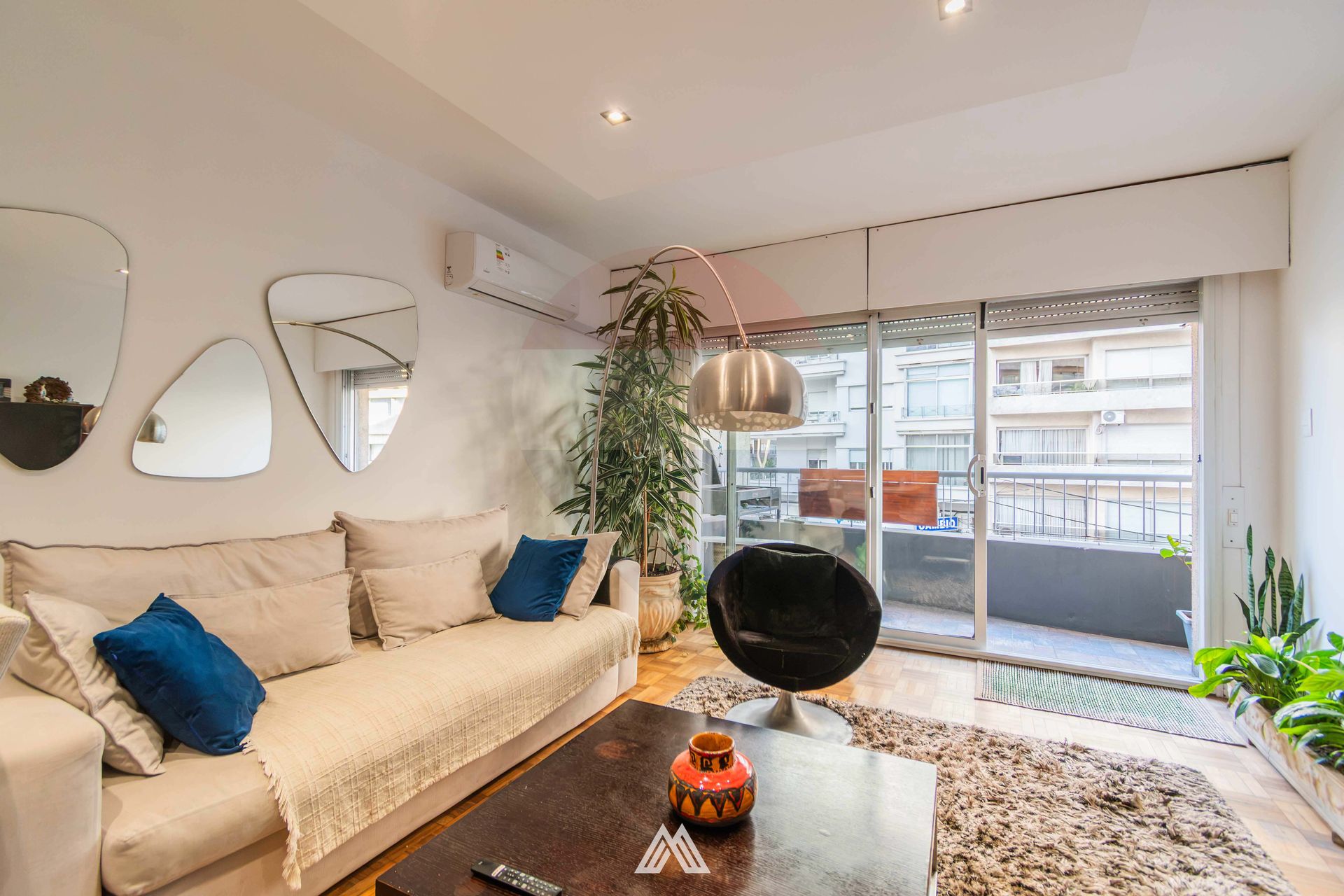 Venta Apartamento 3 Dormitorios y Garaje, Pocitos - 2