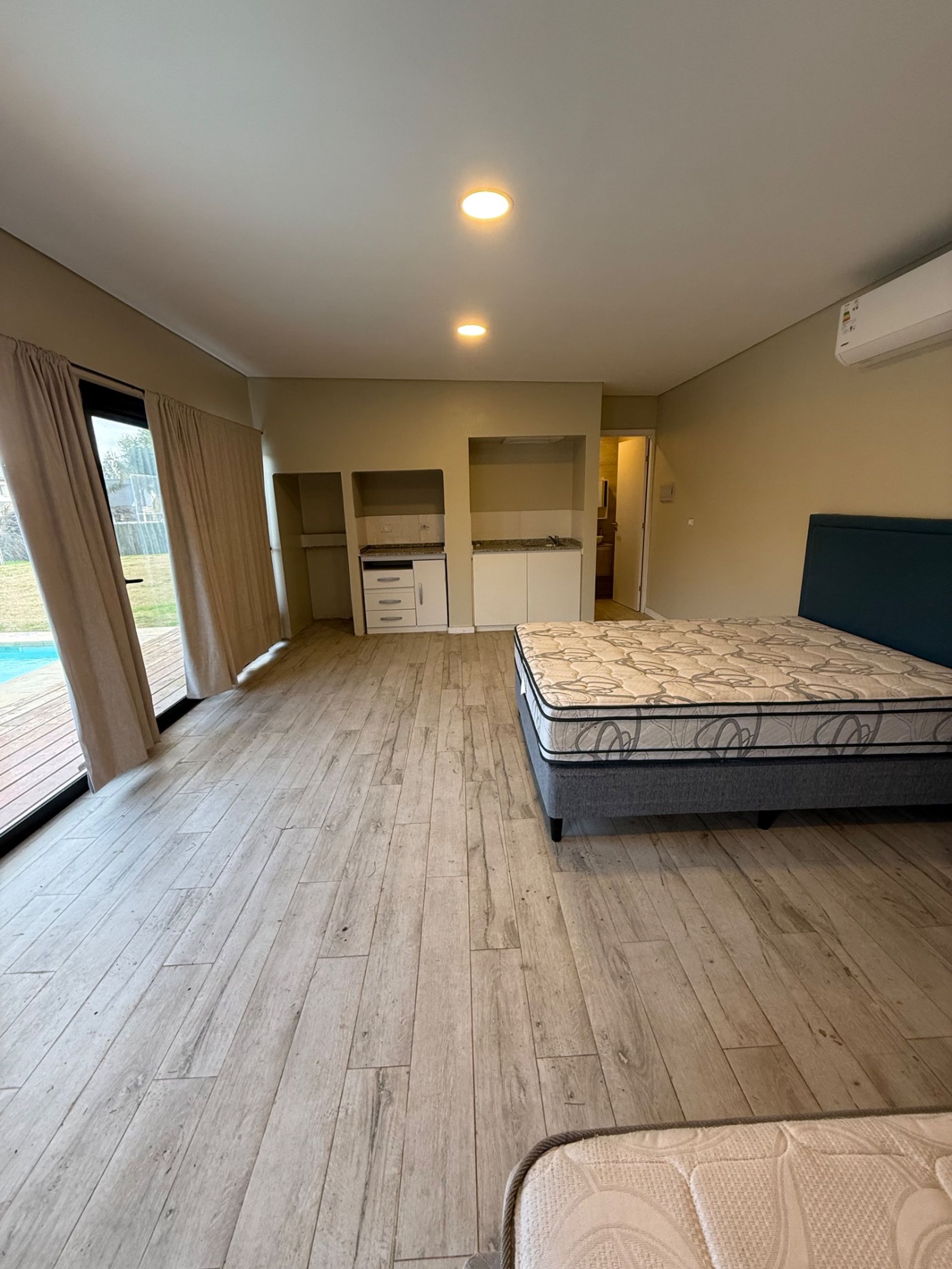 Venta casa 4 dorm Colinas de Carrasco piscina - 18