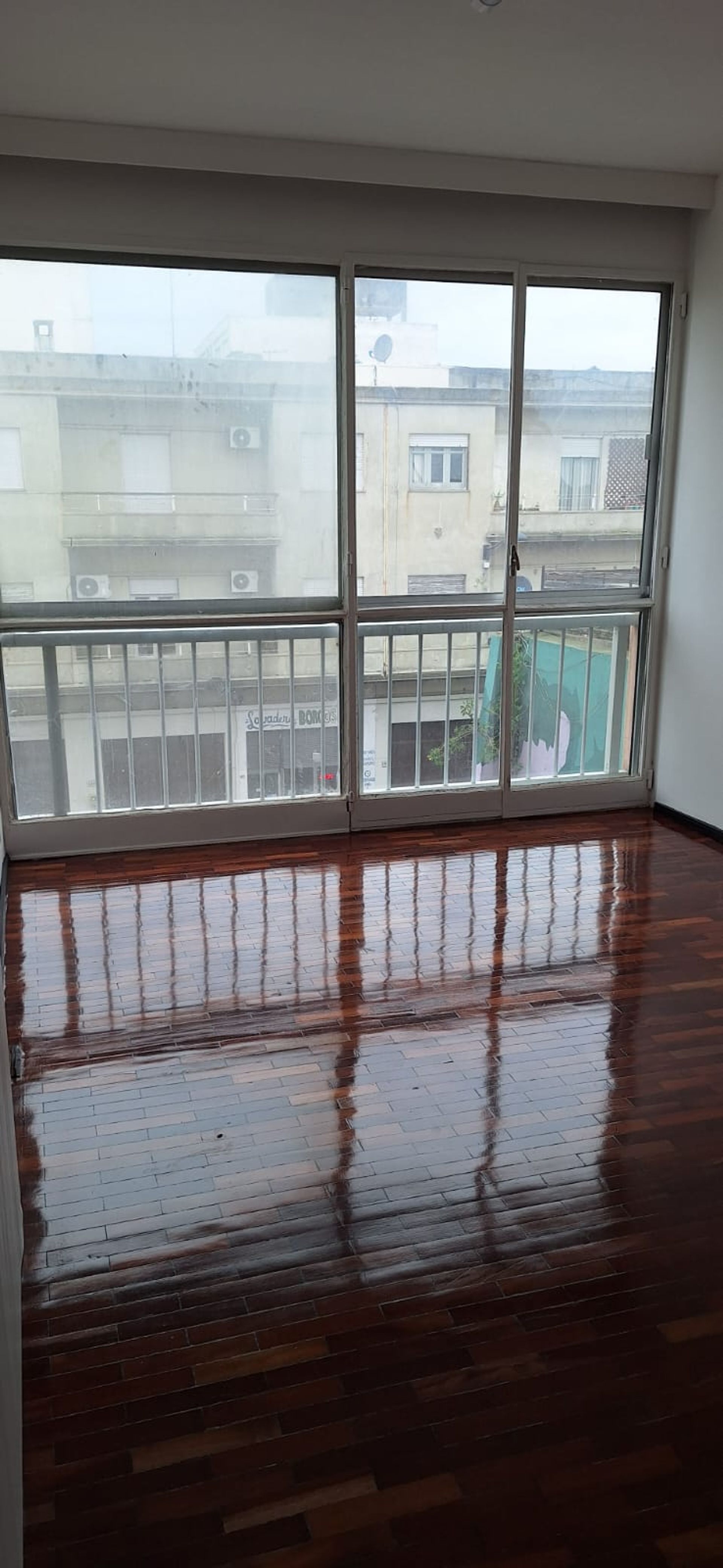 Alquiler apartamento 2 dormitorios Ciudad Vieja - 2