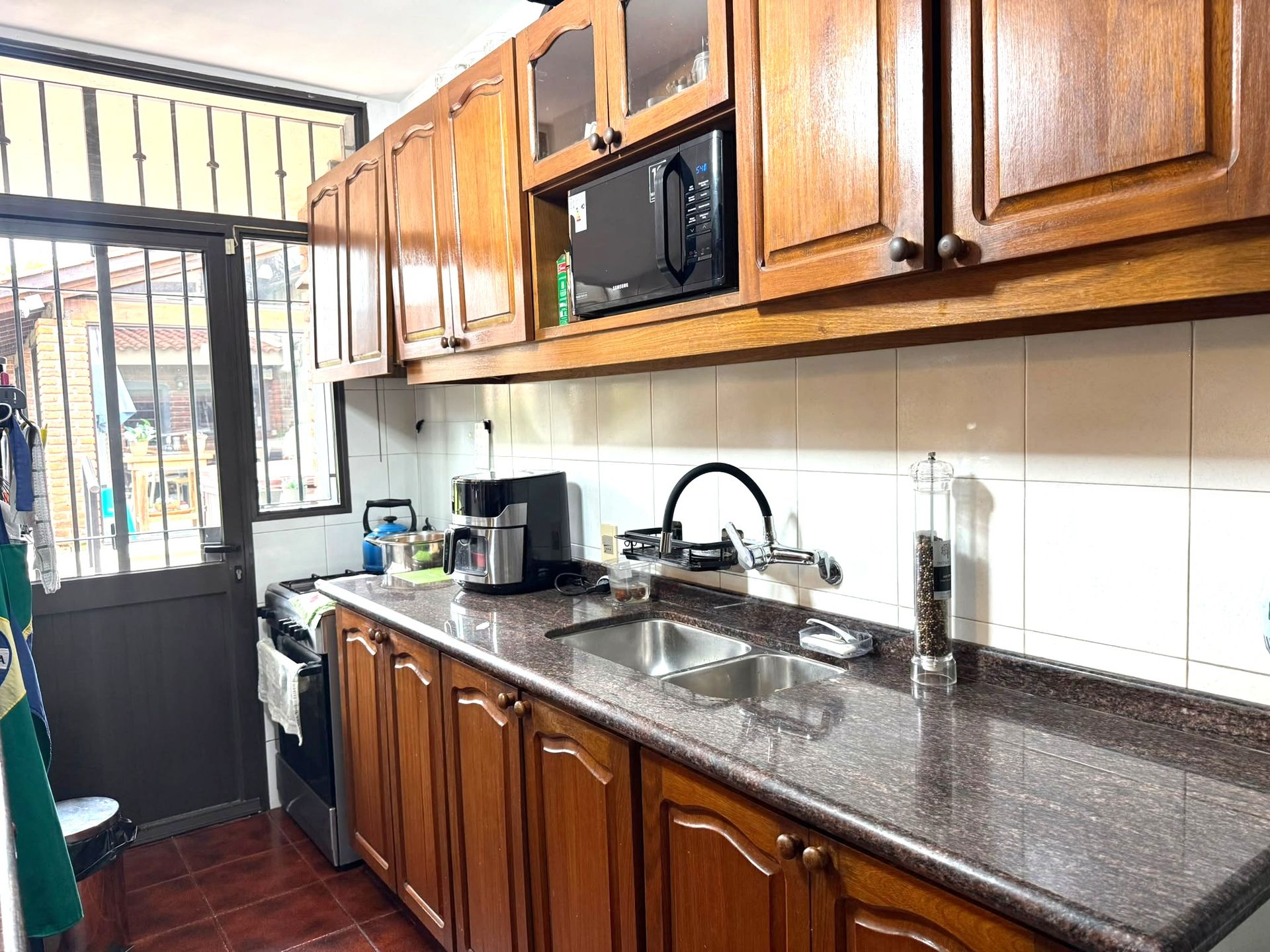 VENTA 2 CASAS EN MISMO PADRON GJE X2 , MALVIN SUR - 12