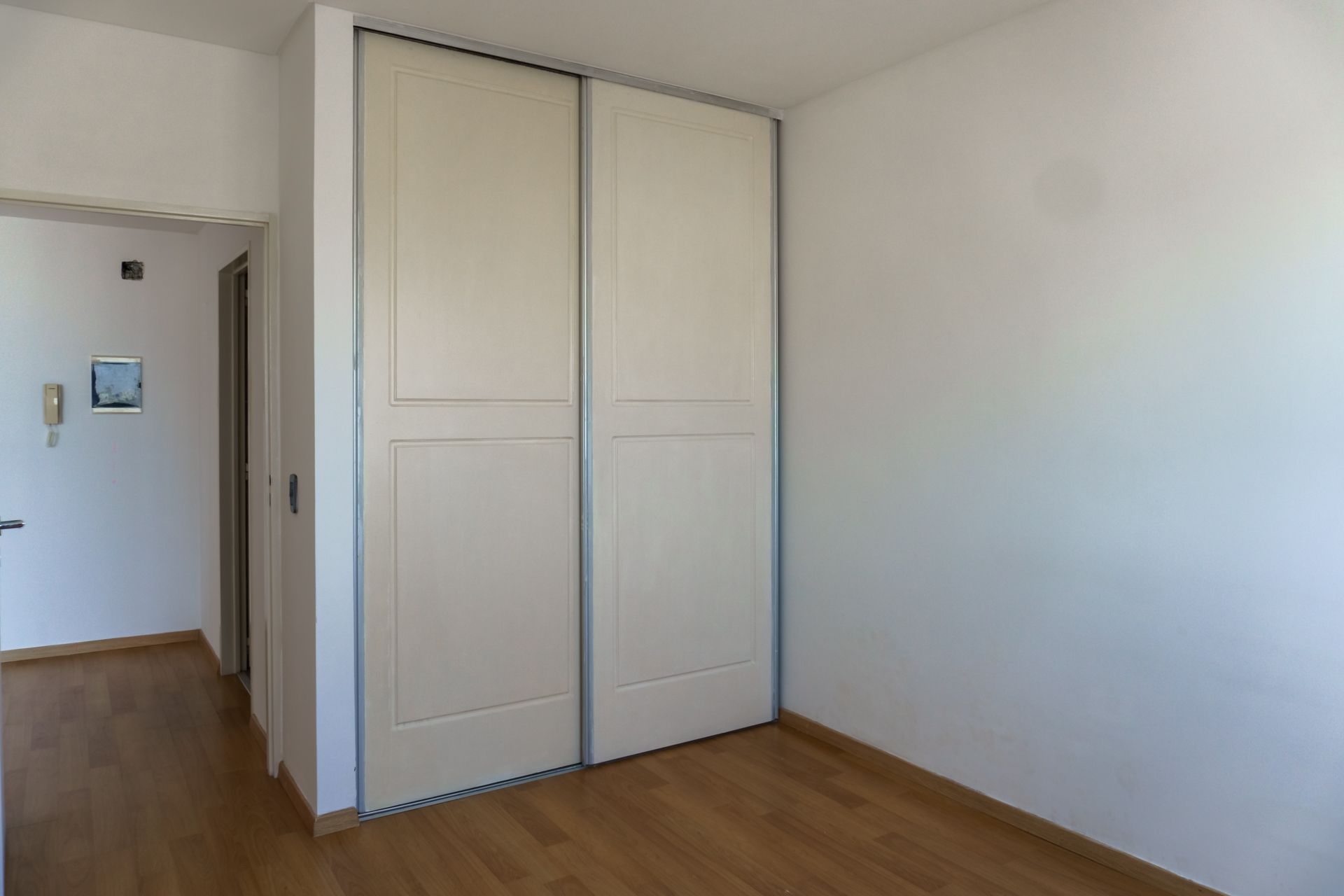 Venta depto 2 ambientes con balcon y cochera - 9