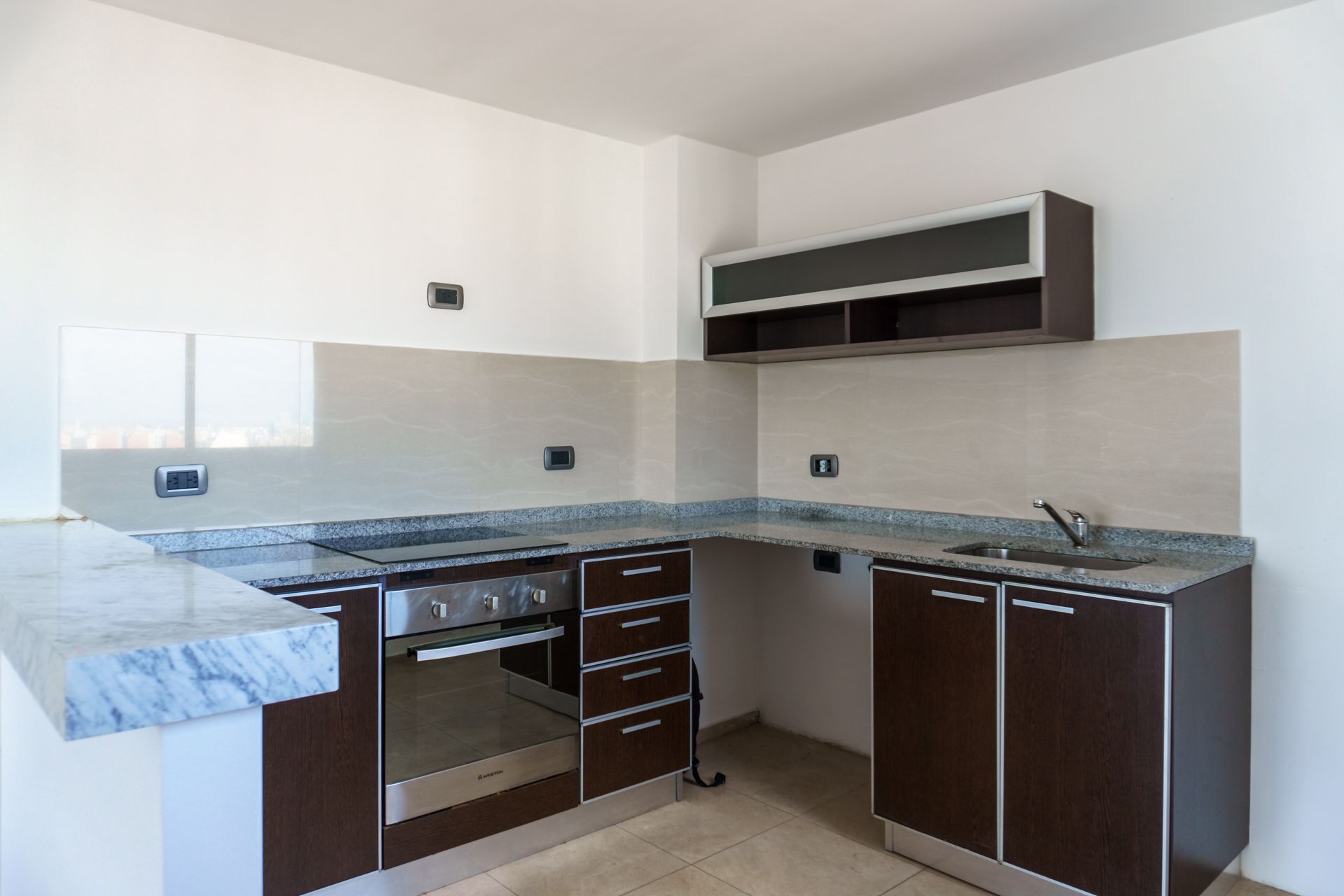 Venta depto 2 ambientes con balcon y cochera - 7