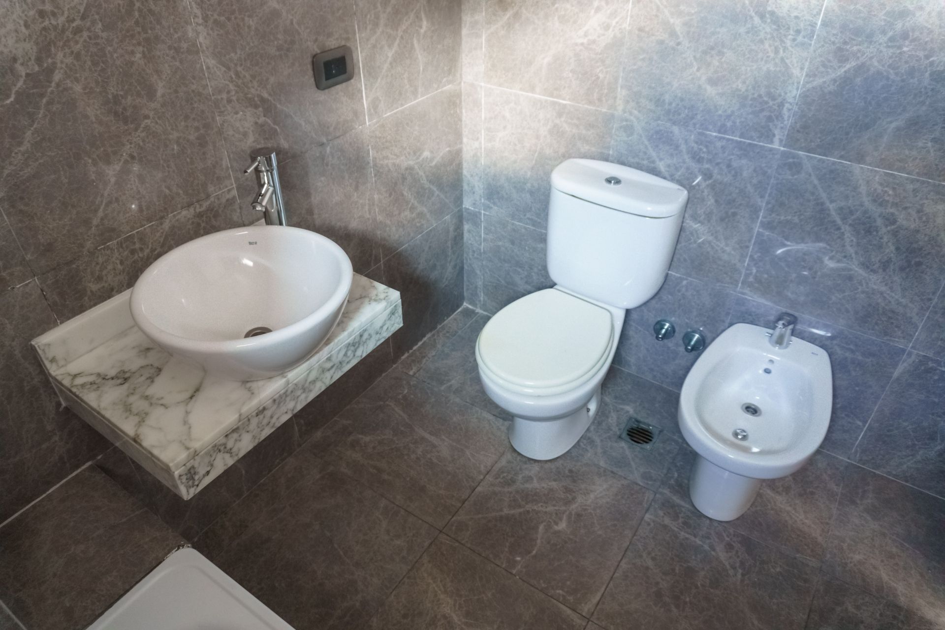 Venta depto 2 ambientes con balcon y cochera - 12