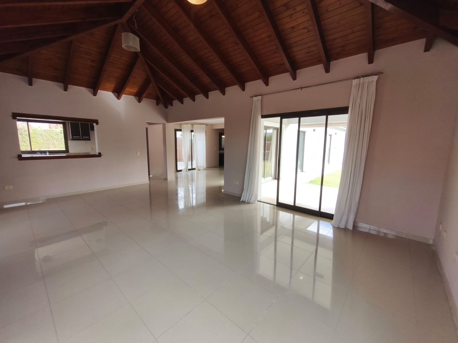 Casa en Alquiler en Lujan de Cuyo, Mendoza
