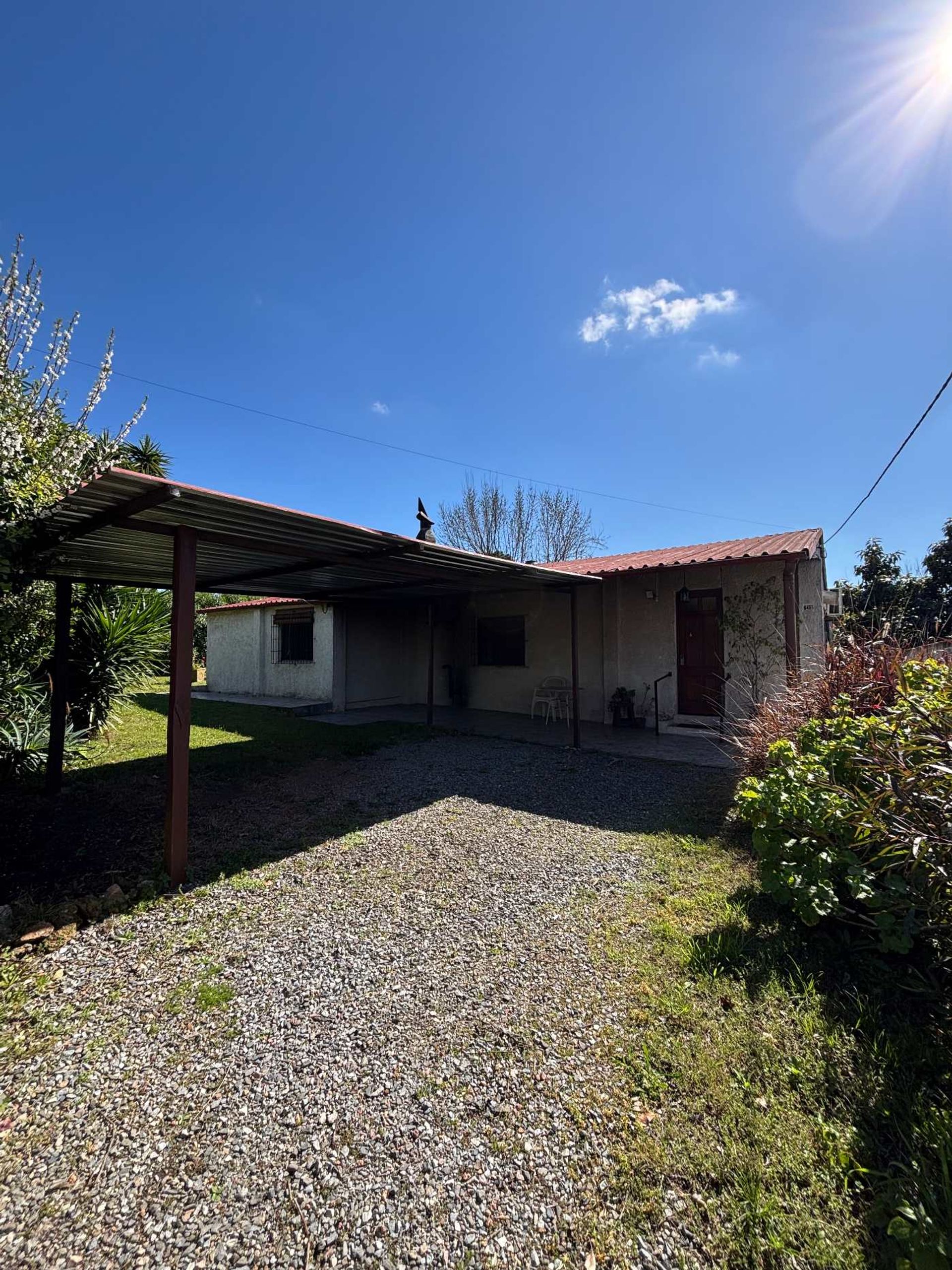 VENTA CASA LEZICA 2 DORMITORIO MAS MONOAMBIENTE - 2