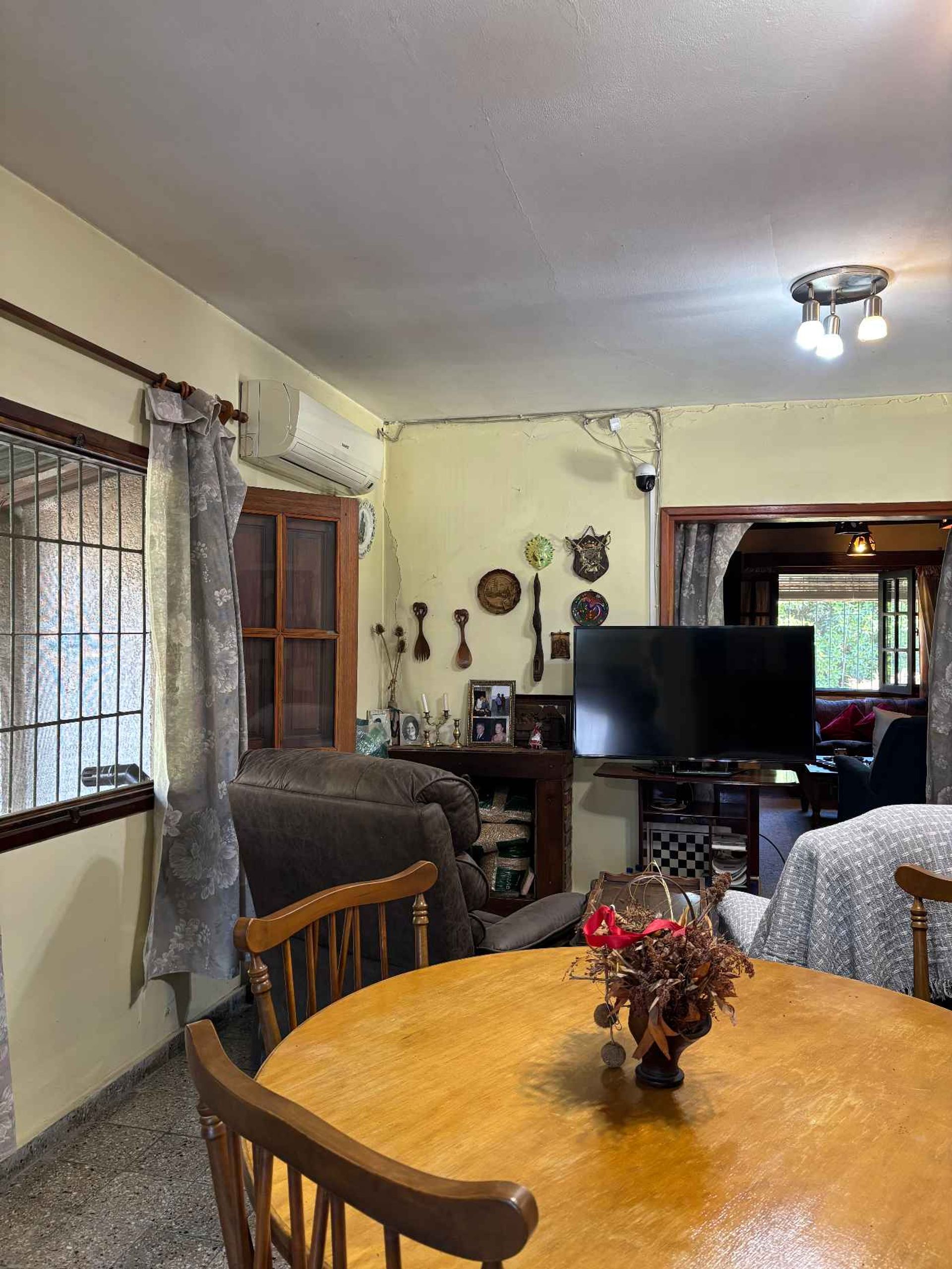 VENTA CASA LEZICA 2 DORMITORIO MAS MONOAMBIENTE - 10