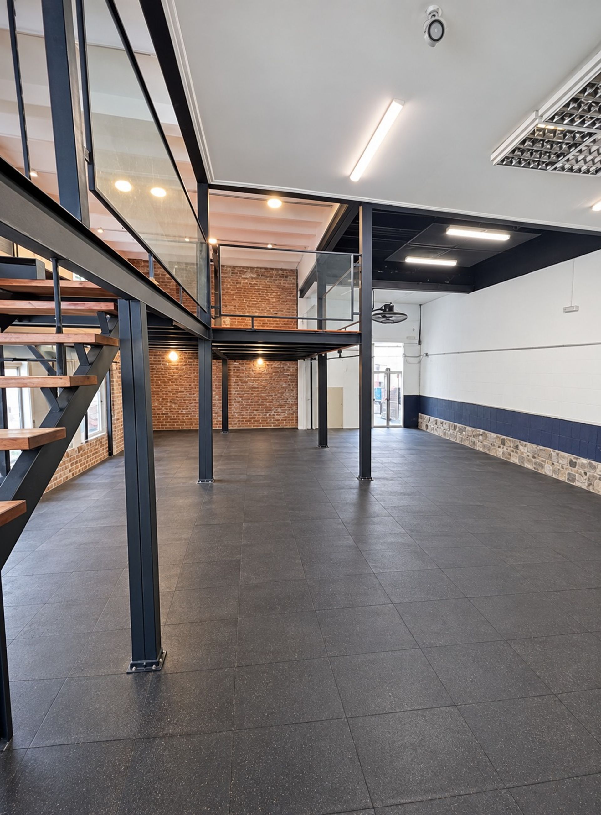VENTA LOCAL COMERCIAL POCITOS - 1