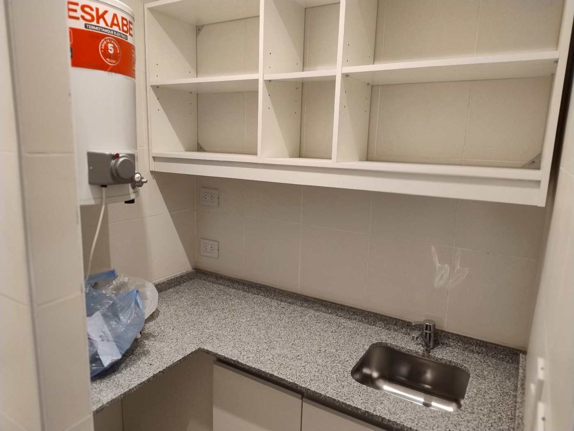 Local Comercial en Venta en Capital, San Juan - USD 72.000 | Inmoup - 7