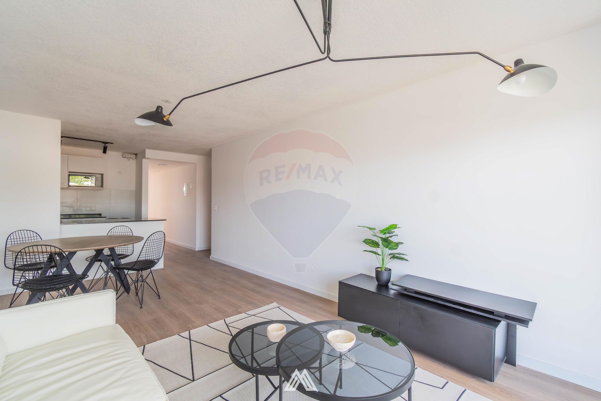 VENTA APARTAMENTO 2 DORMITORIOS BLANQUEADA BALCÓN - 3
