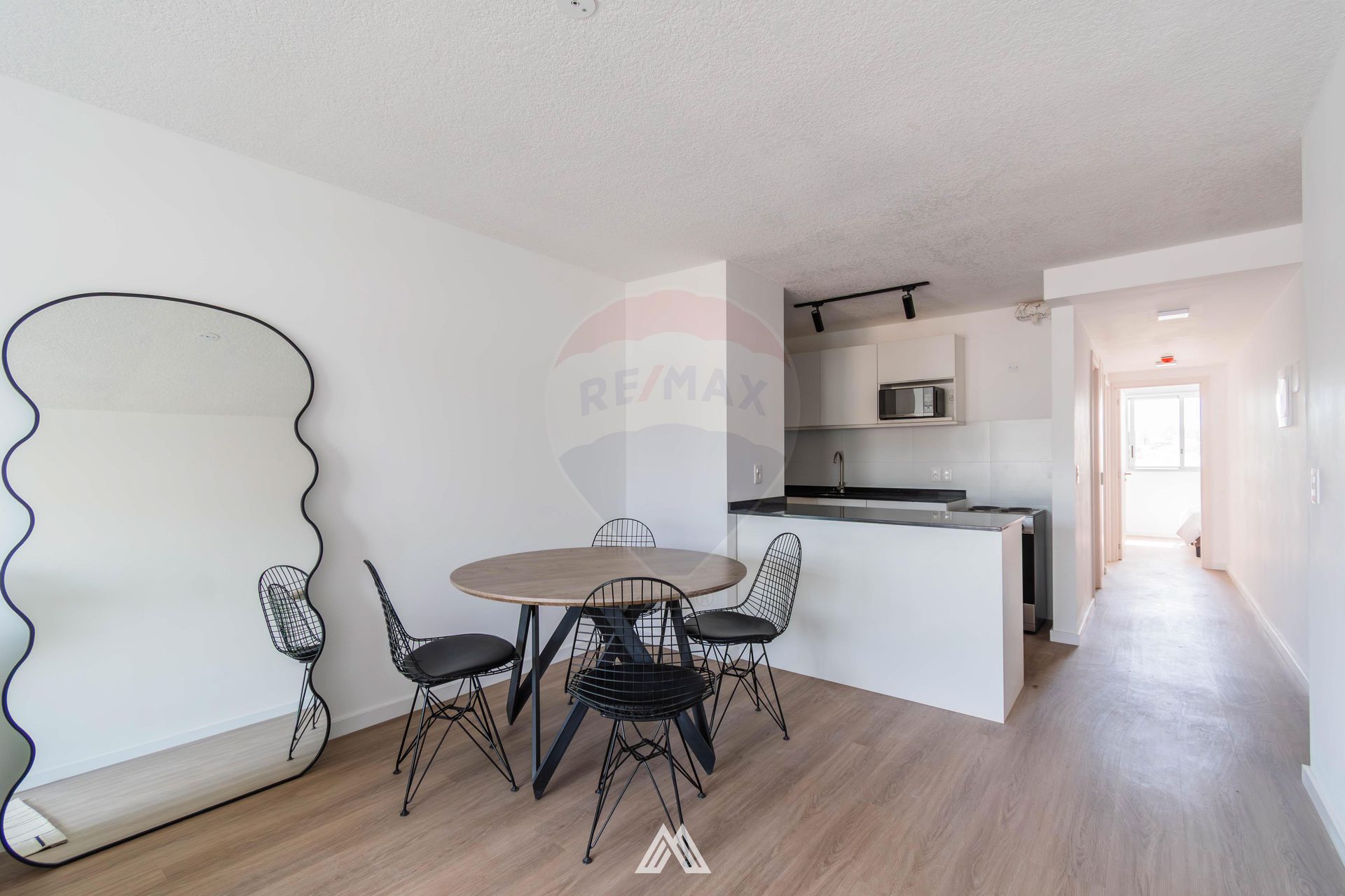 VENTA APARTAMENTO 2 DORMITORIOS BLANQUEADA BALCÓN - 2